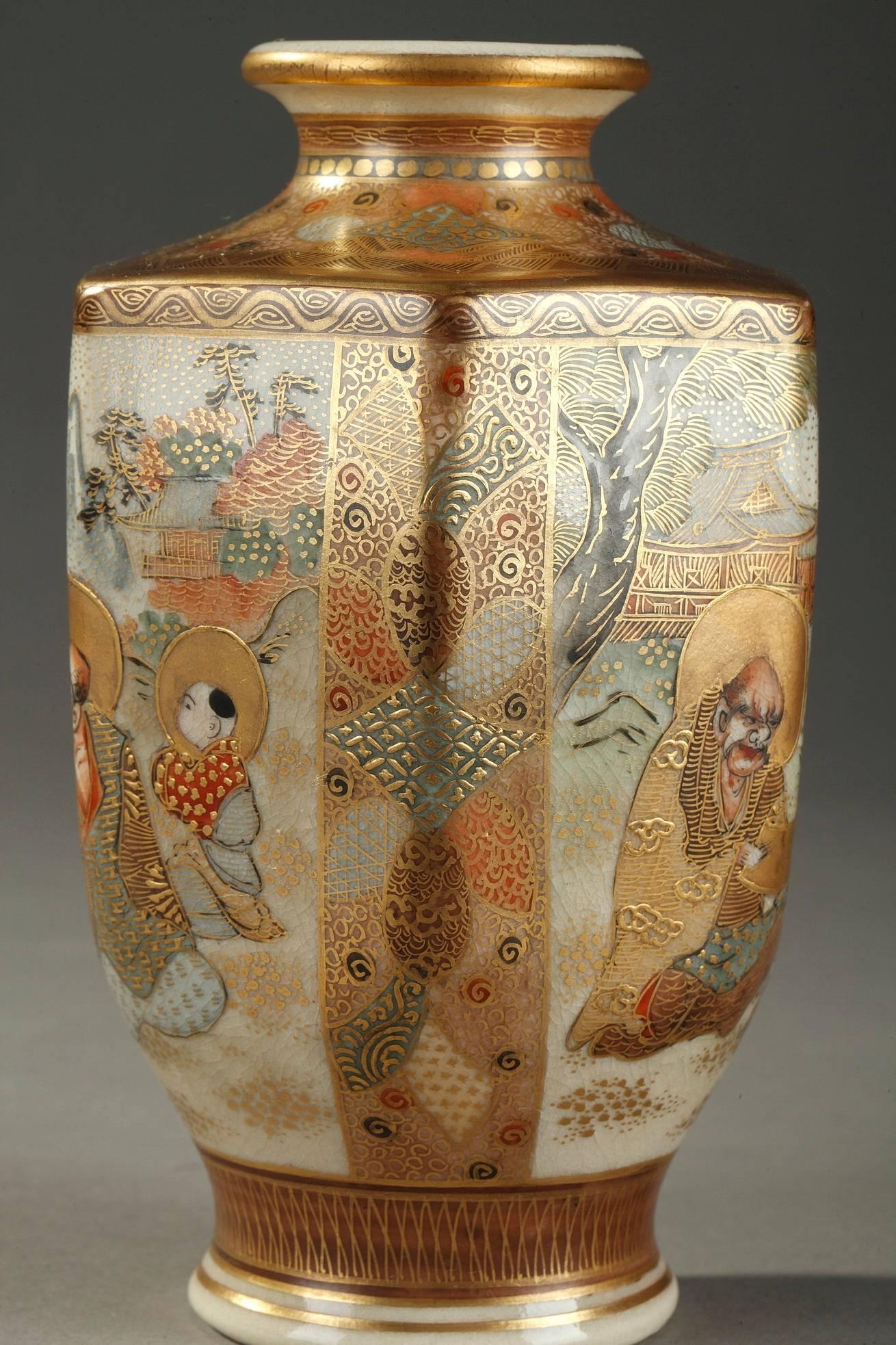 Paire de petits vases en porcelaine de Satsuma du 20e siècle Bon état - En vente à Paris, FR
