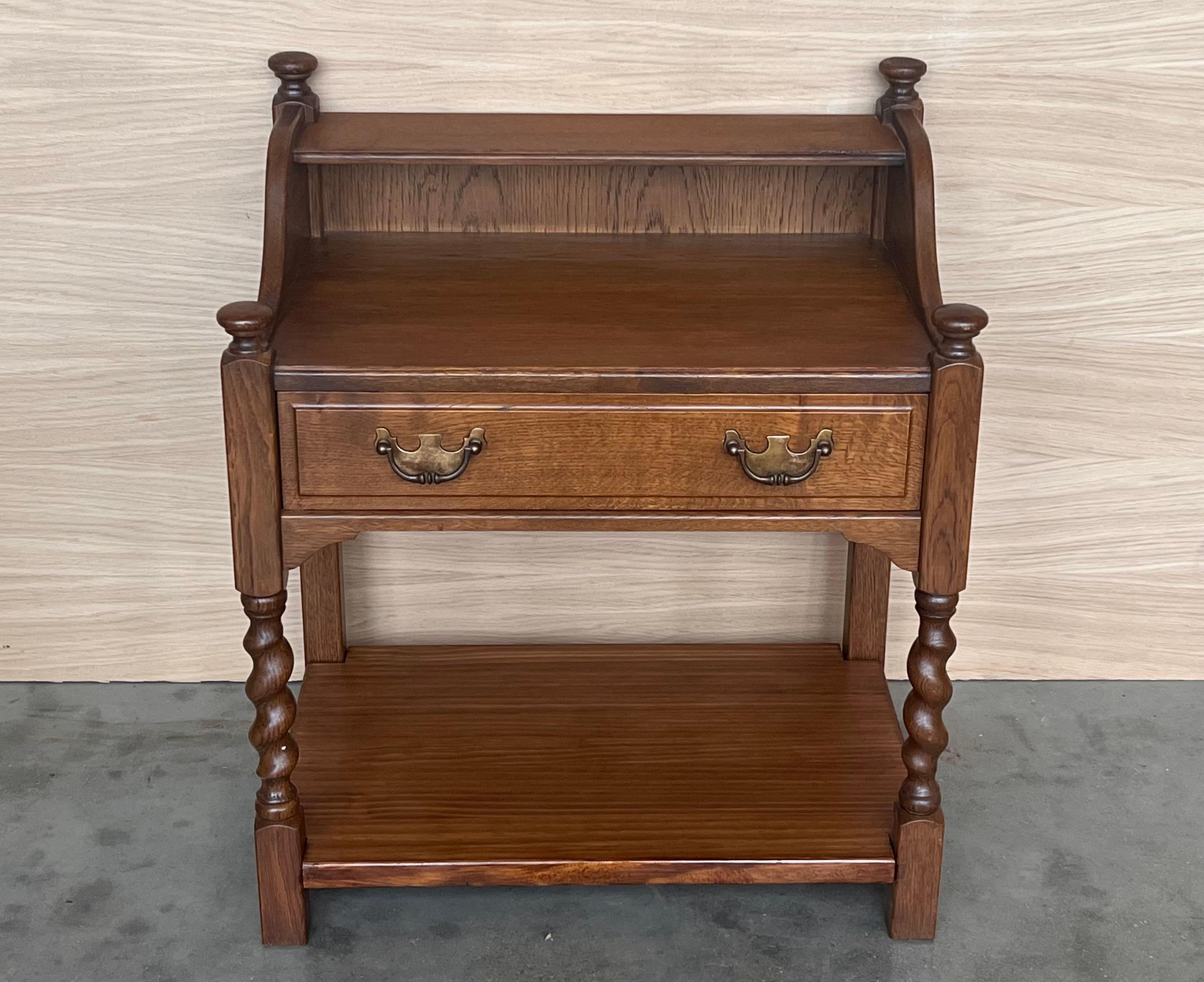 Walnut 20th Century Pair of Solid Carved French Nightstands with Low Shelve and crest For Sale