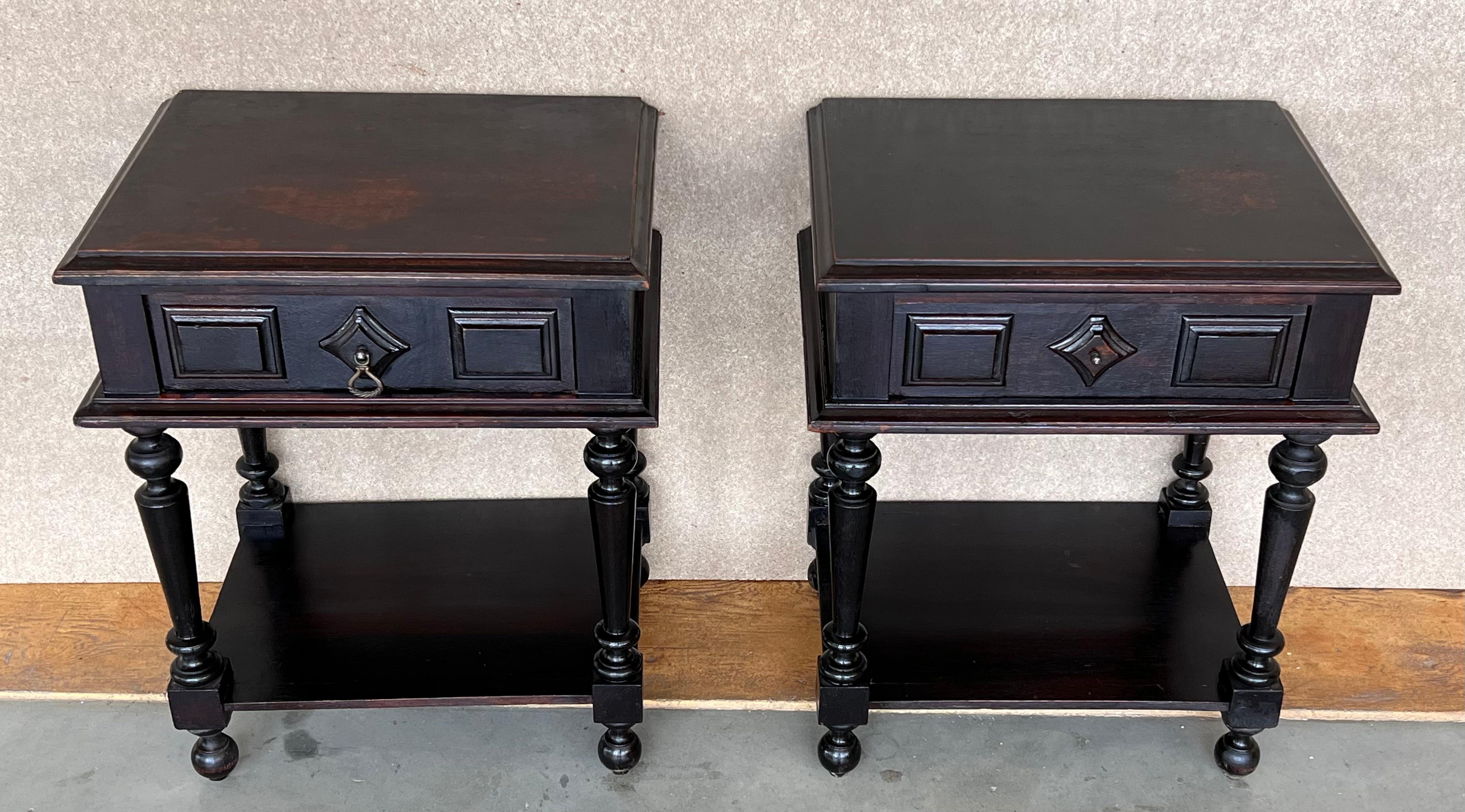 Walnut 20th Century Pair of Solid Carved French Nightstands with Low Shelve For Sale