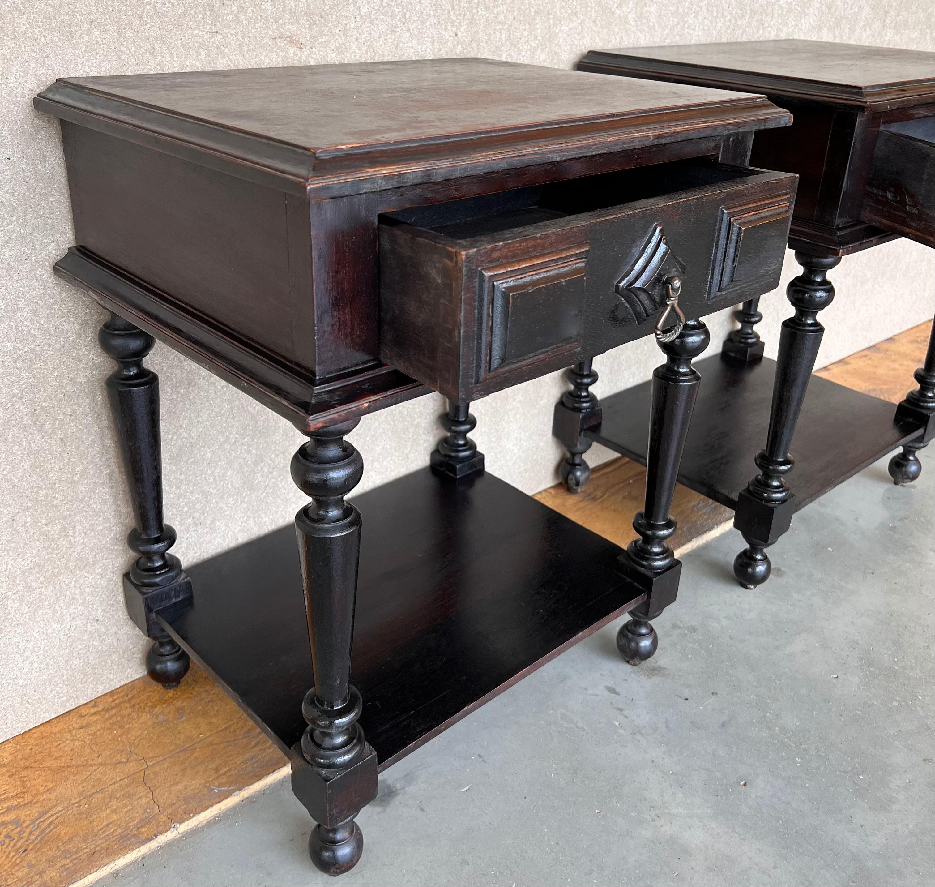 20th Century Pair of Solid Carved French Nightstands with Low Shelve For Sale 4