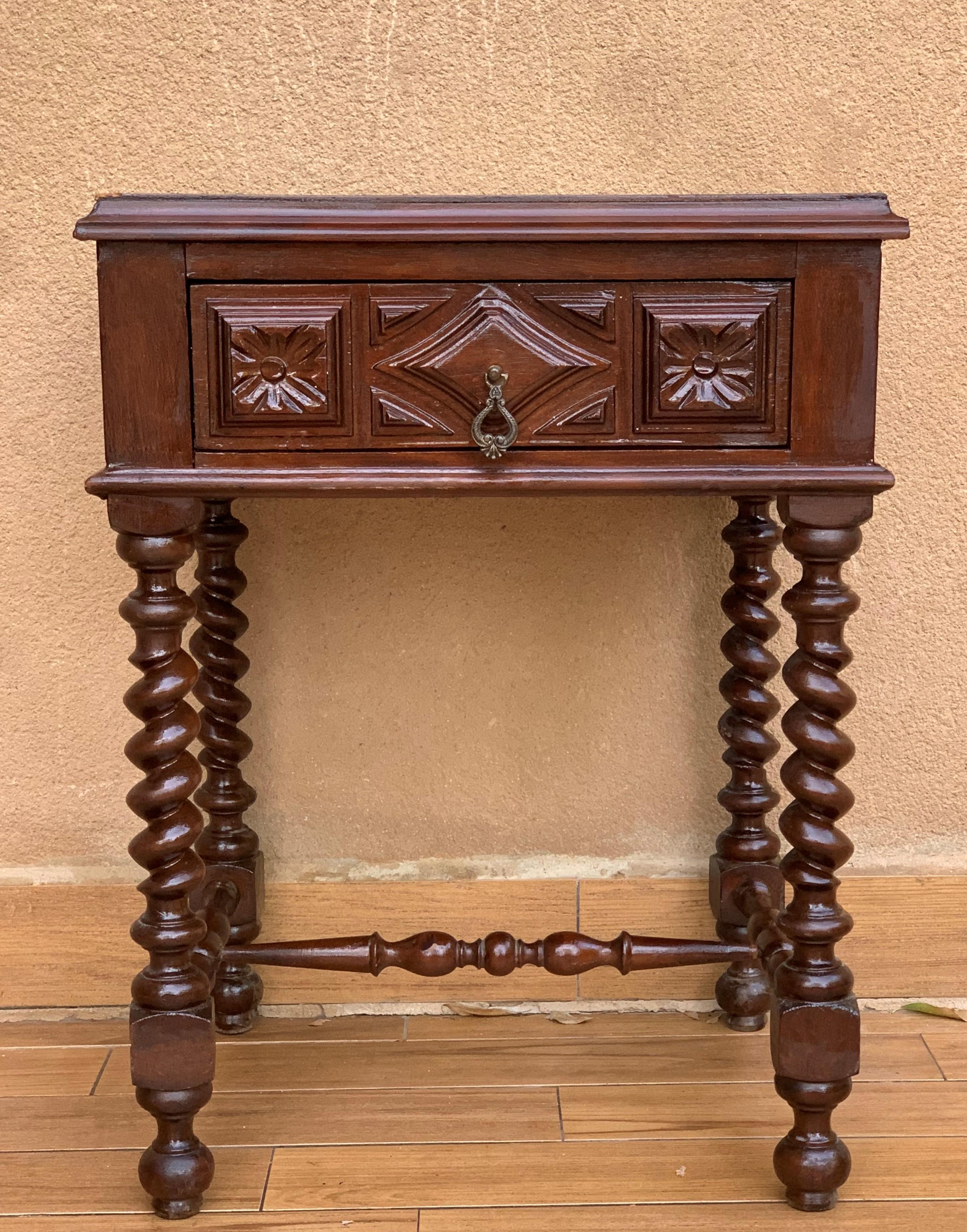 French Provincial 20th Century Pair of Solid Carved French Nightstands with Solomonic Columns