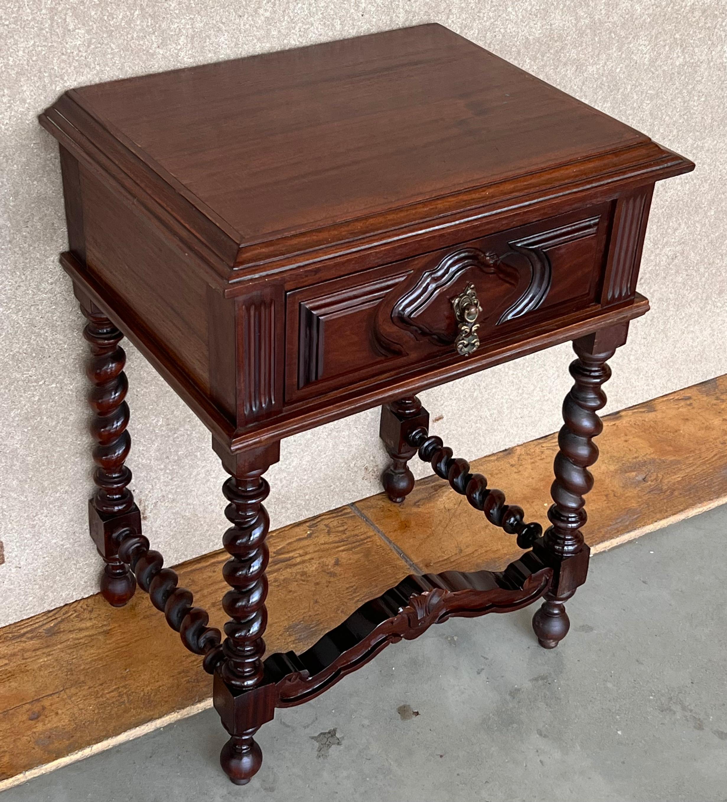 20th Century Pair of Solid Carved French Nightstands with Solomonic Columns For Sale 2