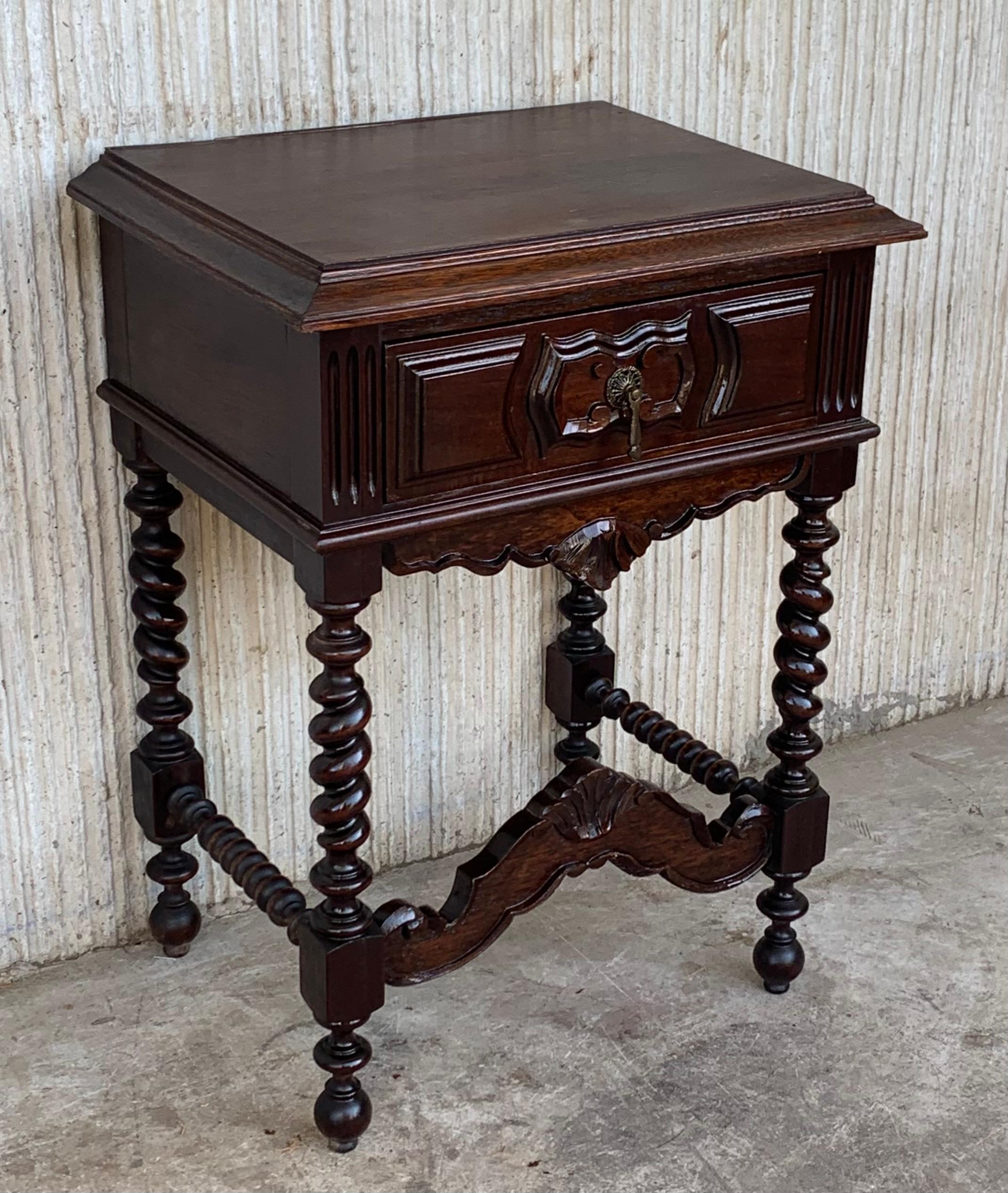 20th Century Pair of Solid Carved French Nightstands with Turned Columns For Sale 1