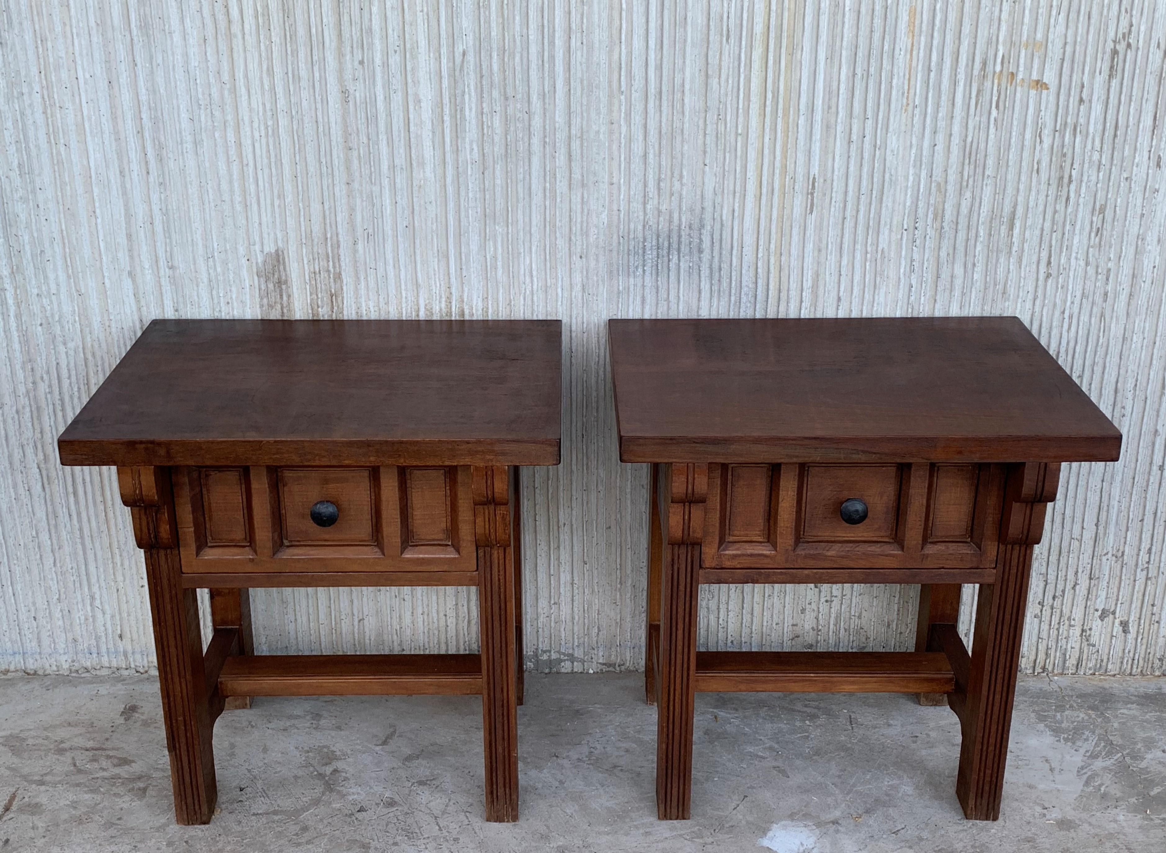 Carved 20th Century Pair of Spanish Country, Rustic Nightstands with Drawer