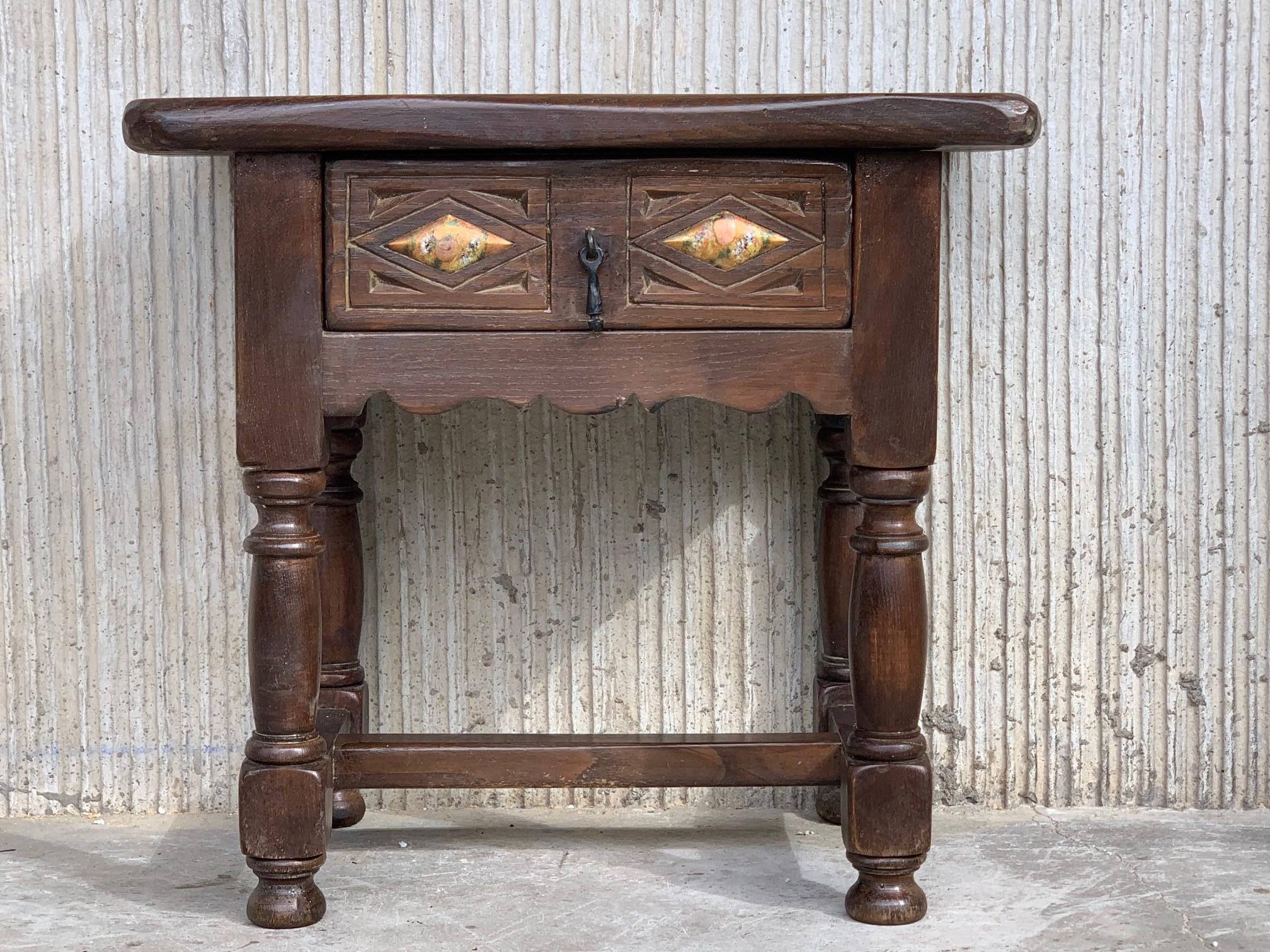 Spanish Colonial 20th Century Pair of Spanish Nightstands with Drawer and Iron Hardware