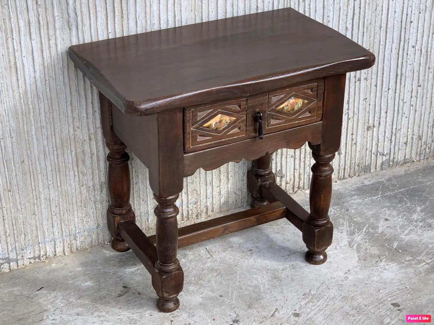 Carved 20th Century Pair of Spanish Nightstands with Drawer and Iron Hardware For Sale