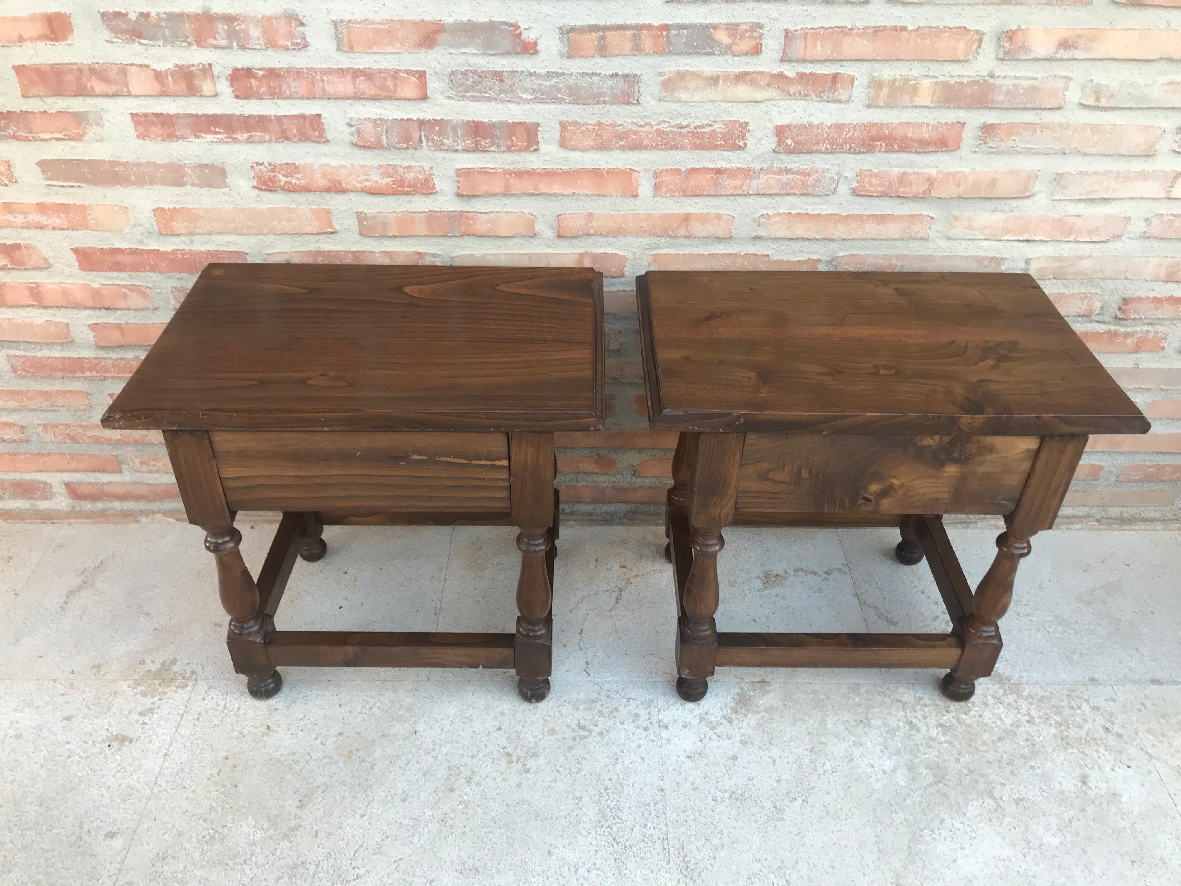 20th Century Pair of Spanish Nightstands with Drawer and Iron Hardware 3