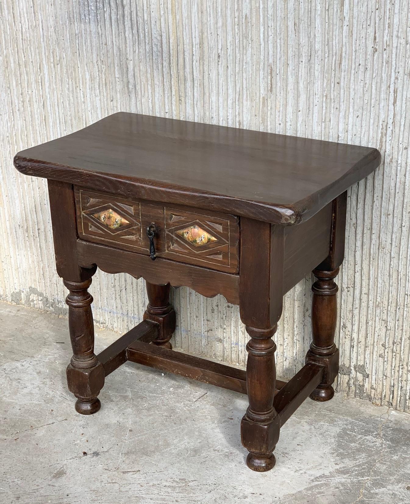 20th Century Pair of Spanish Nightstands with Drawer and Iron Hardware 3