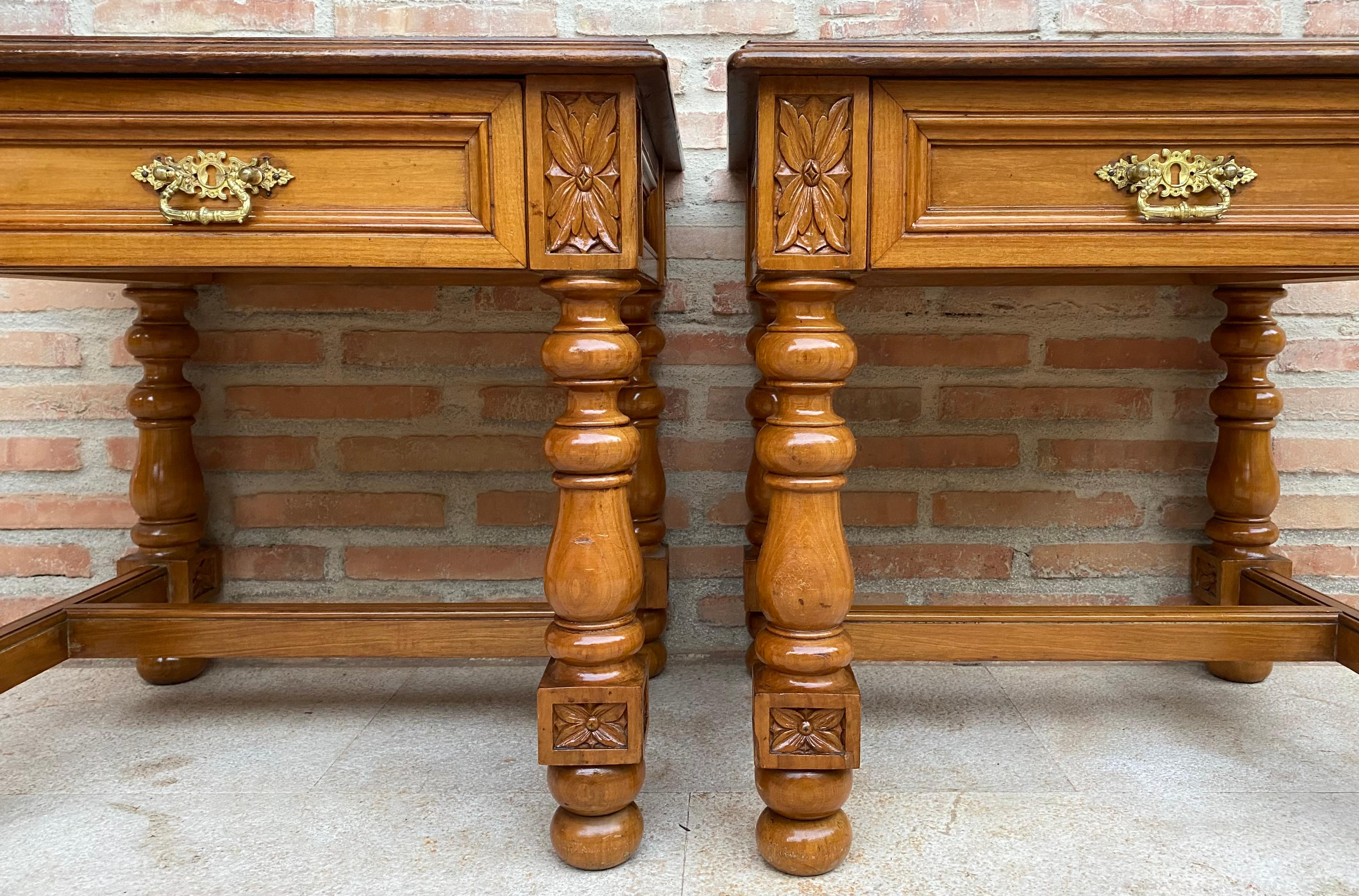 Spanish Colonial 20th Century Pair Of Spanish Nightstands With One Drawer And Bronze Hardware For Sale