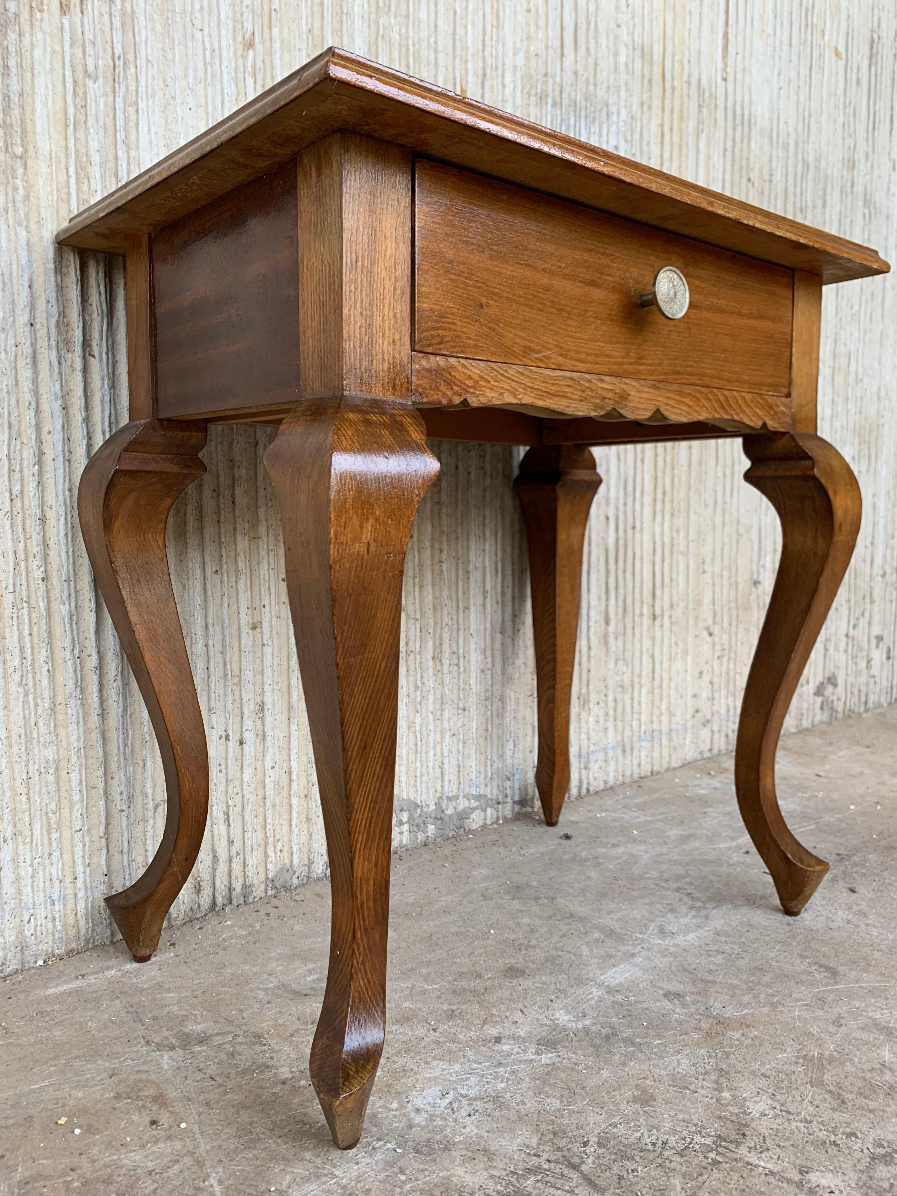 20th Century Pair of Spanish Nightstands with Two Drawers and Iron Hardware In Good Condition In Miami, FL