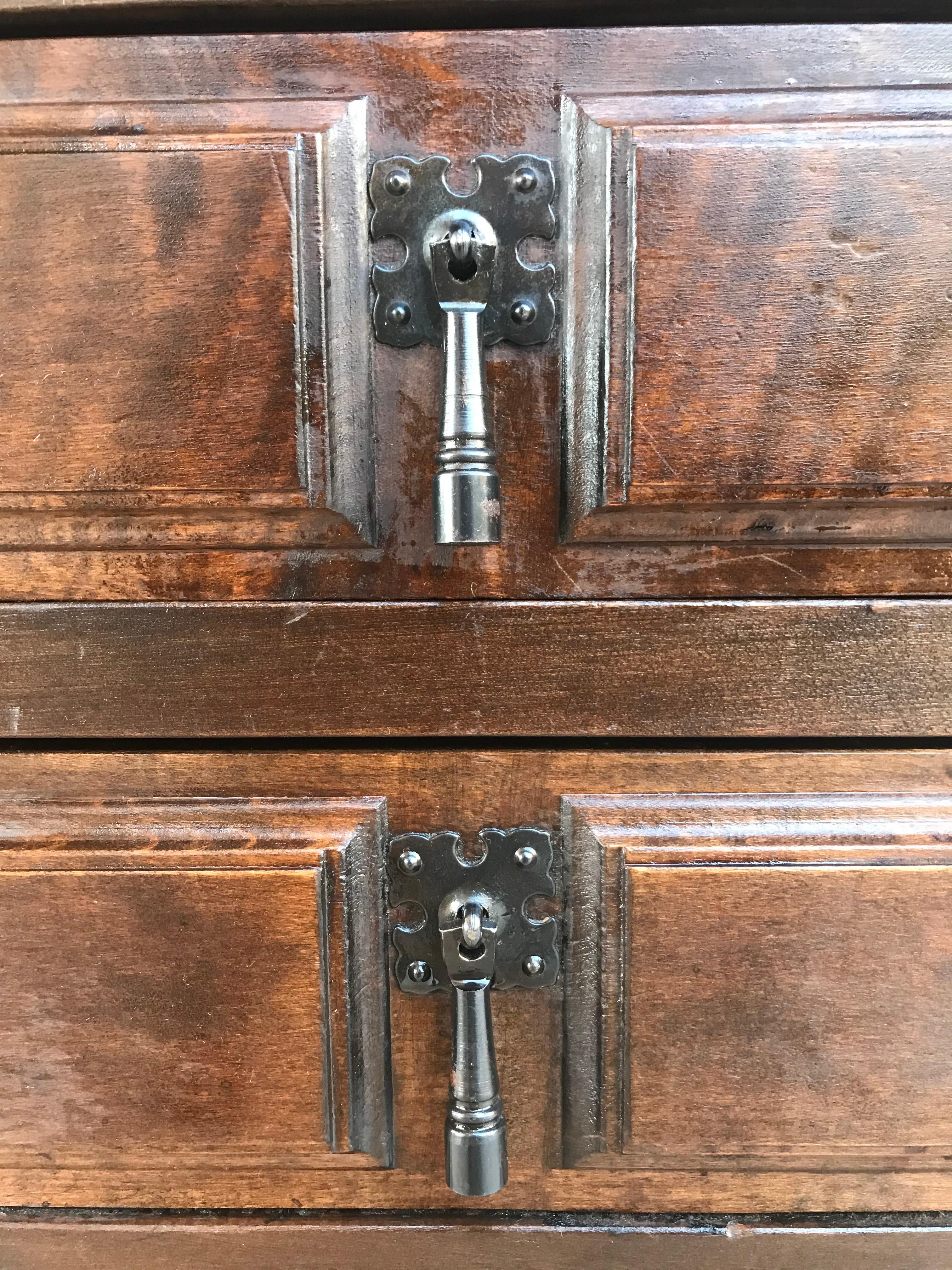 20th Century Pair of Spanish Nightstands with Two Drawers and Iron Hardware In Good Condition In Miami, FL