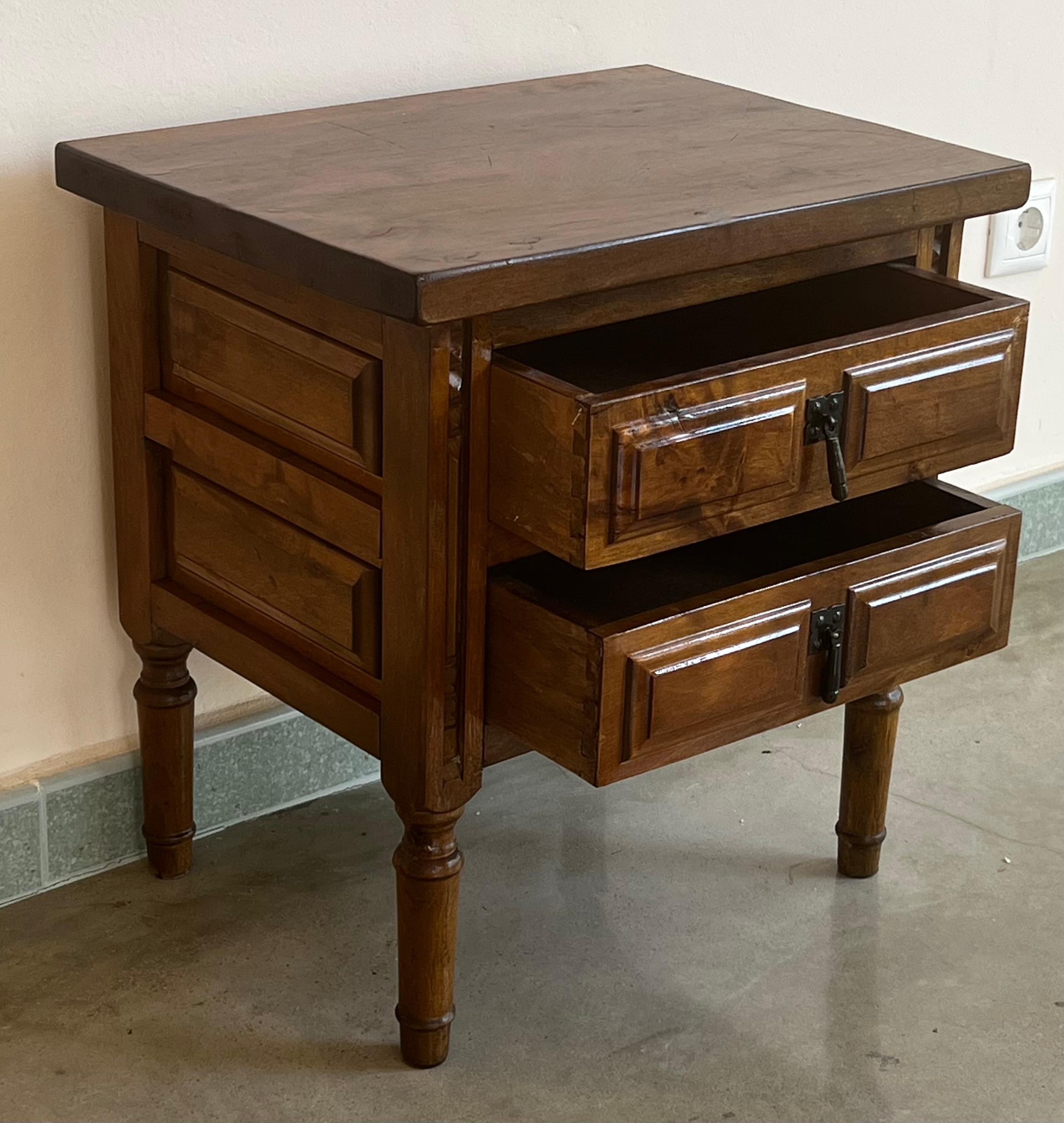 20th Century Pair of Spanish Nightstands with Two Drawers and Iron Hardware 4