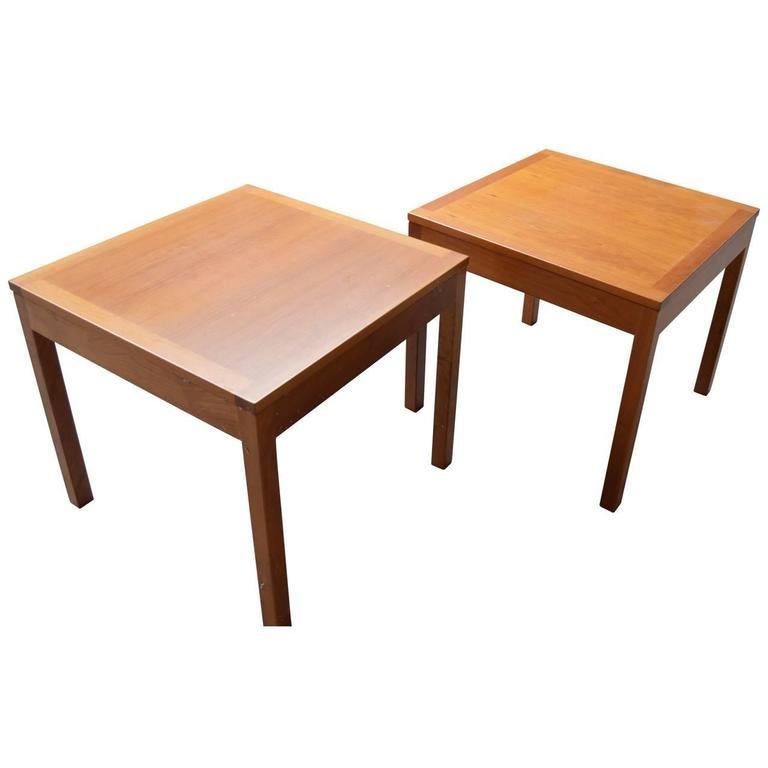 Scandinavian Pair Of Square Side Tables By Børge Mogensen, Fredericia Furniture In Good Condition For Sale In Haddonfield, NJ