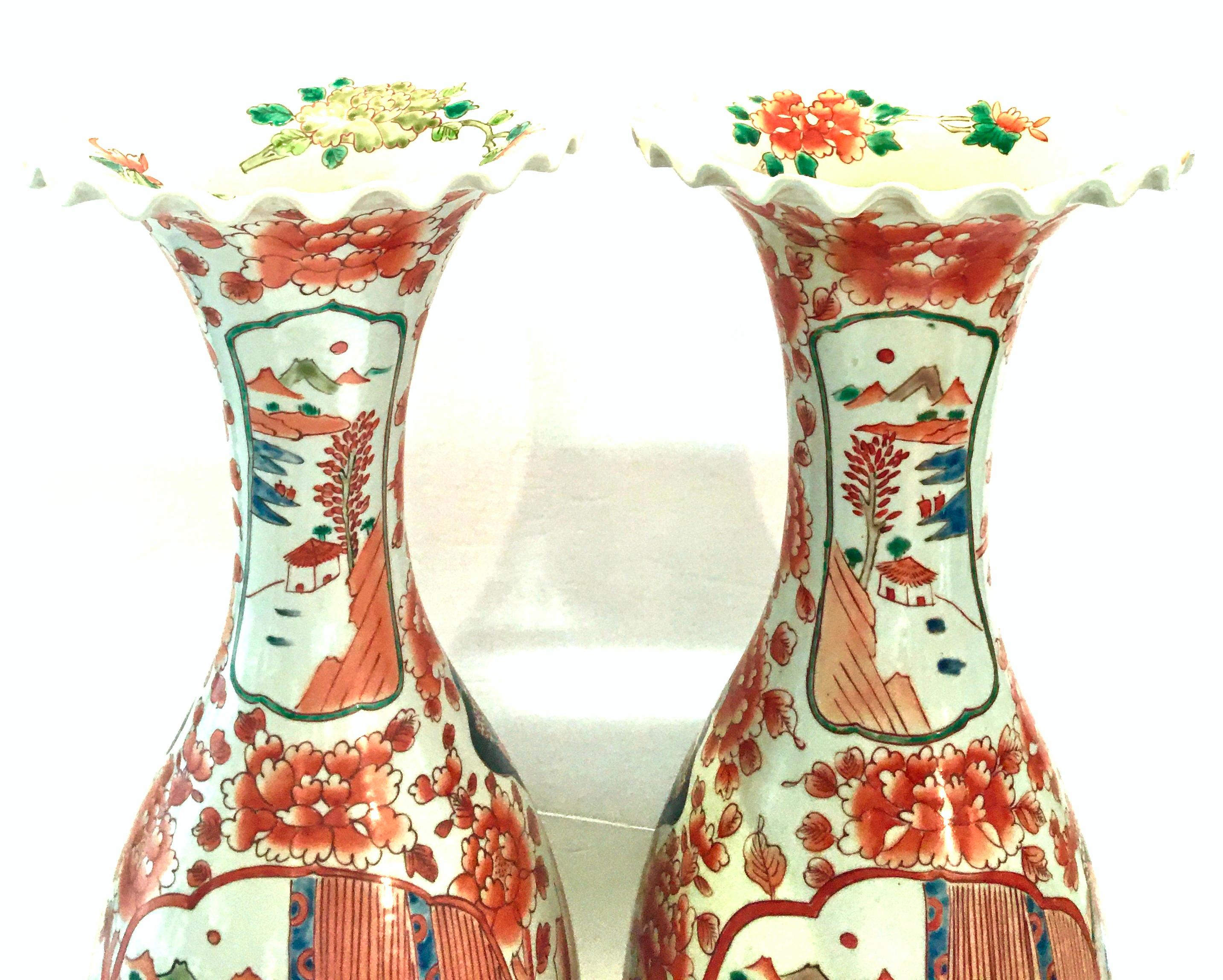 Chinoiserie 20th Century Pair of Tall Japanese Imari Hand Painted Porcelain Vases For Sale