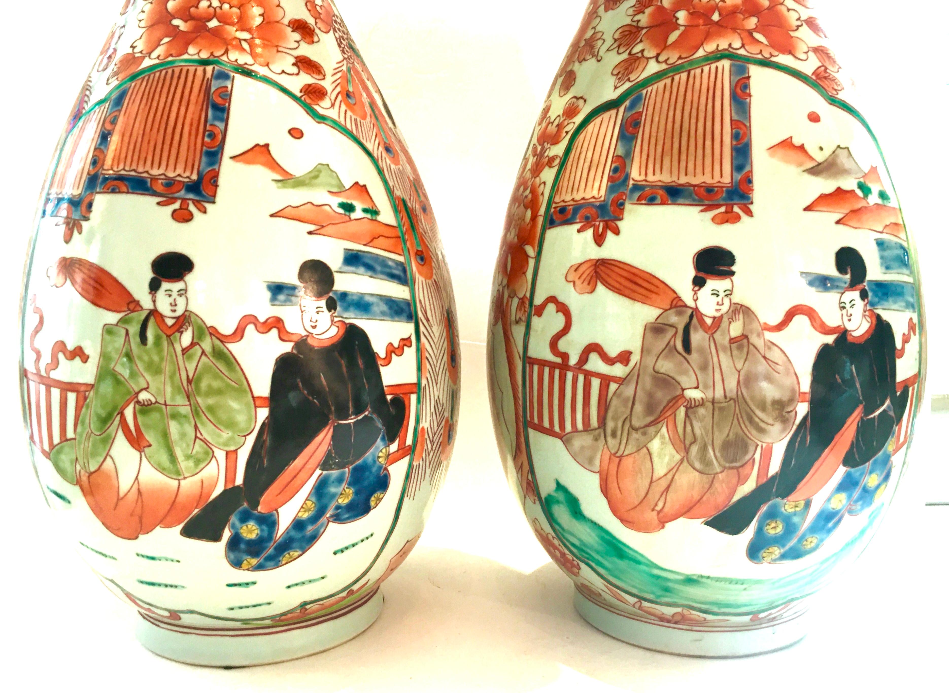 Chinese 20th Century Pair of Tall Japanese Imari Hand Painted Porcelain Vases For Sale