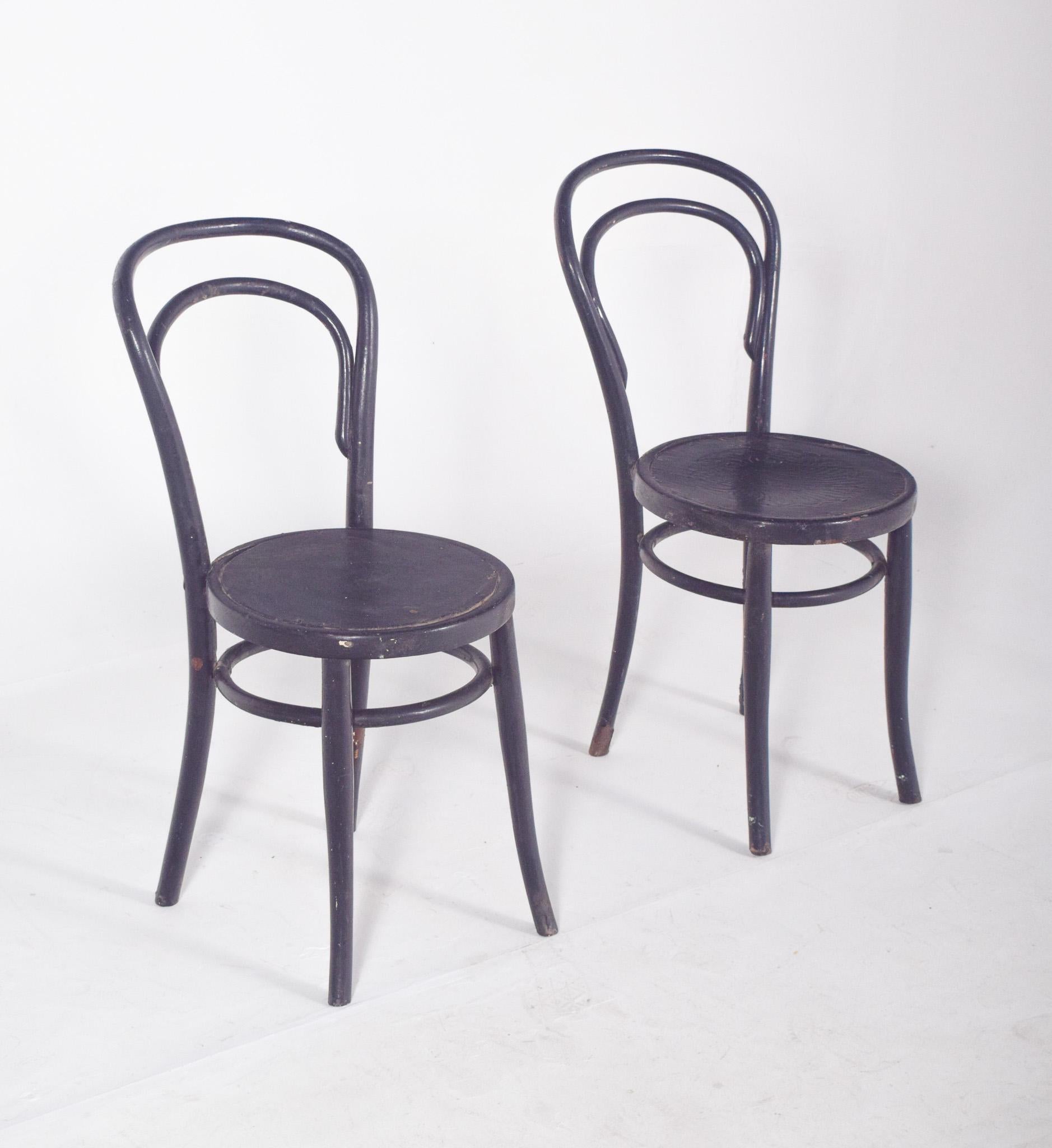 Other 20th Century Pair of Thonet-Style Painted Chairs For Sale