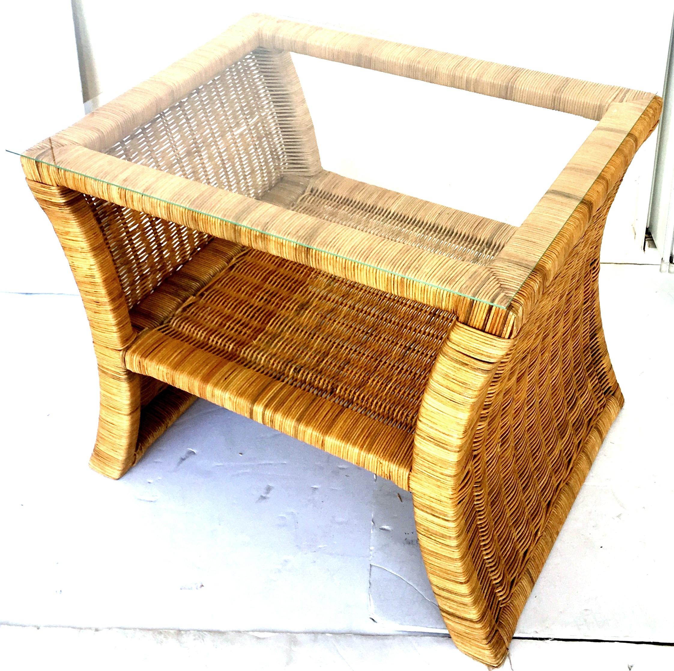 20th Century Pair Of Woven Rattan Glass Top Side Tables For Sale 1