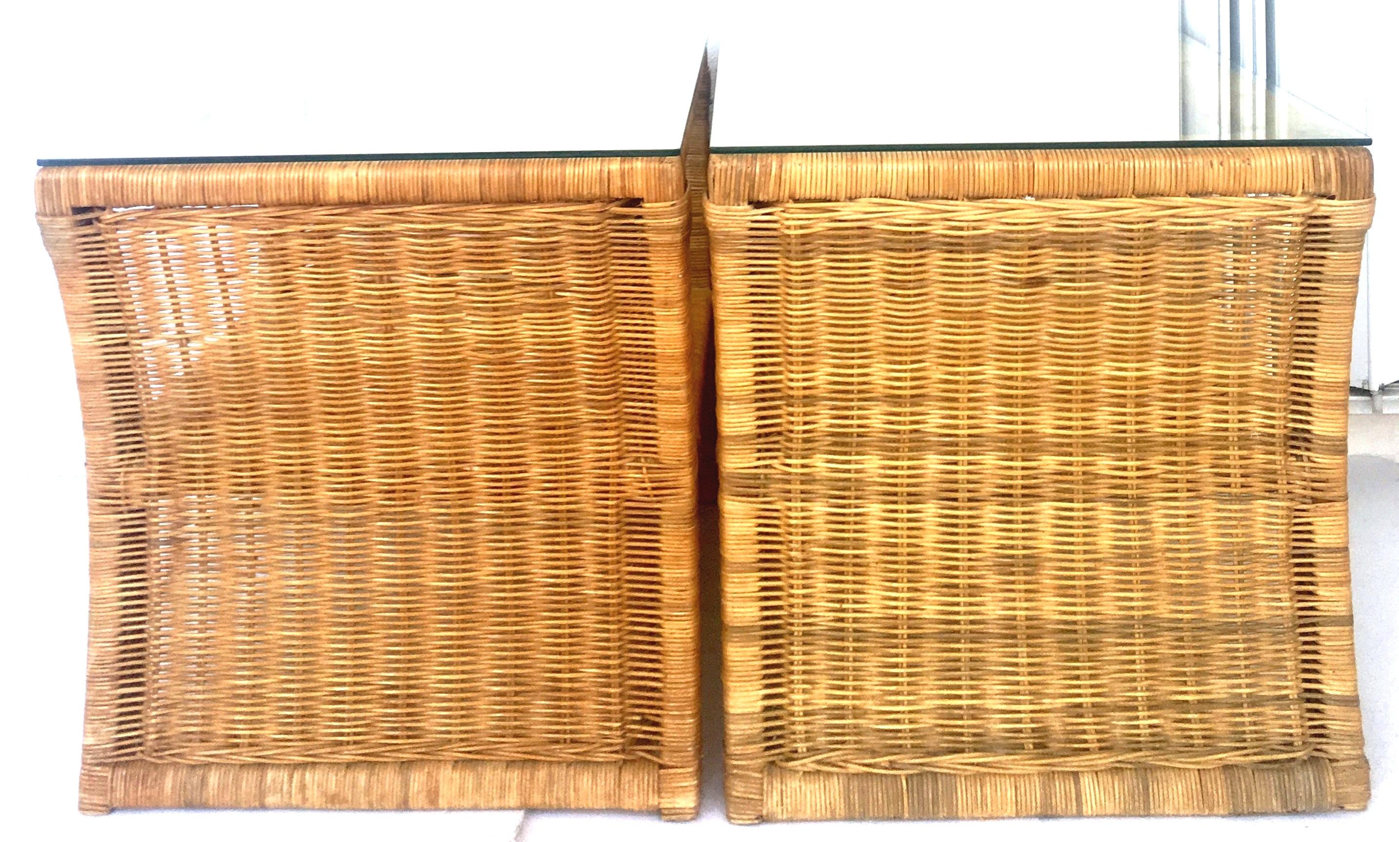 20th Century Pair Of Woven Rattan Glass Top Side Tables In Good Condition For Sale In West Palm Beach, FL