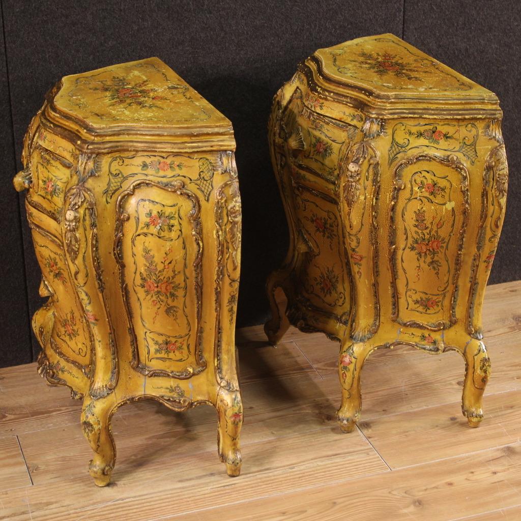 20th Century Pair Sculpted Lacquered Painted Wood Venetian Bedside Tables, 1960 6