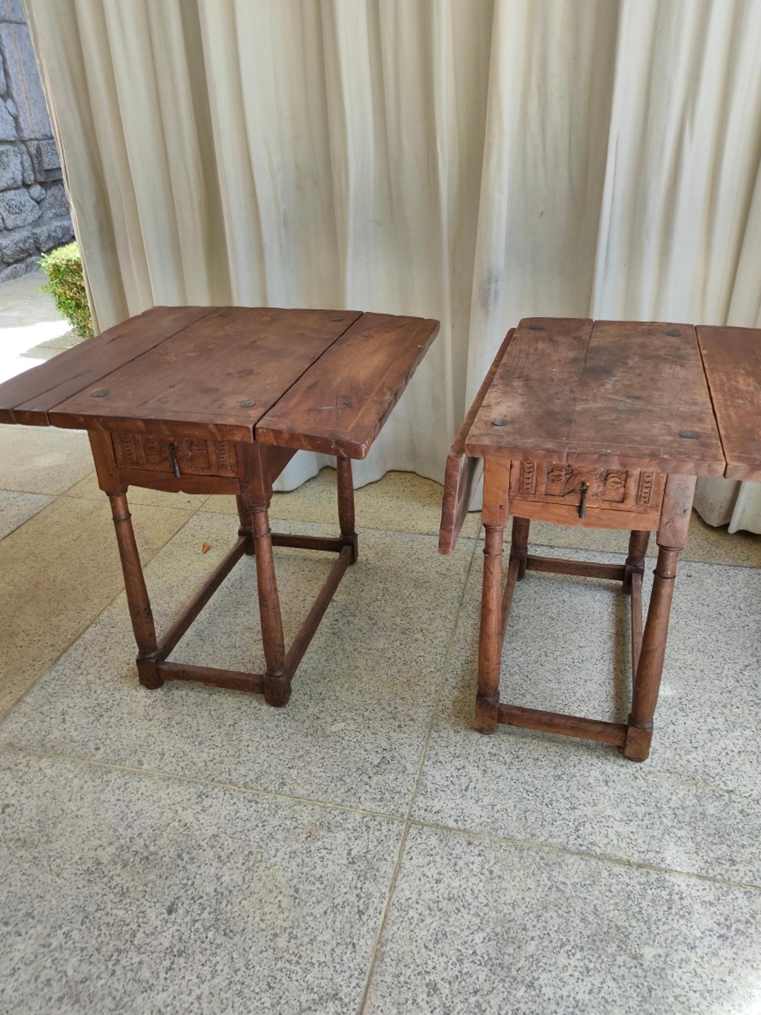 Baroque Revival 20th Century Pair Spanish Walnut Extending Side Tables with Drawer