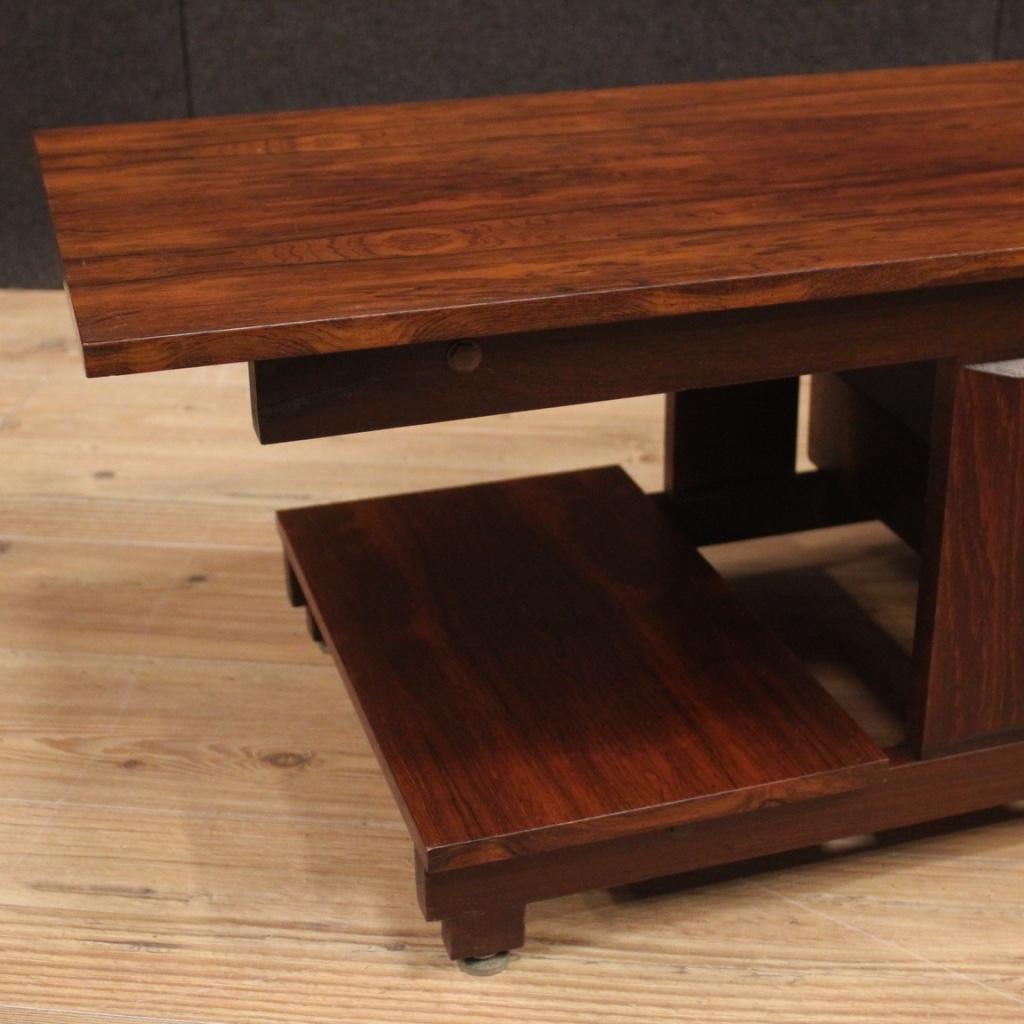 20th Century Wood Italian Design Coffee Table, 1960 For Sale 2