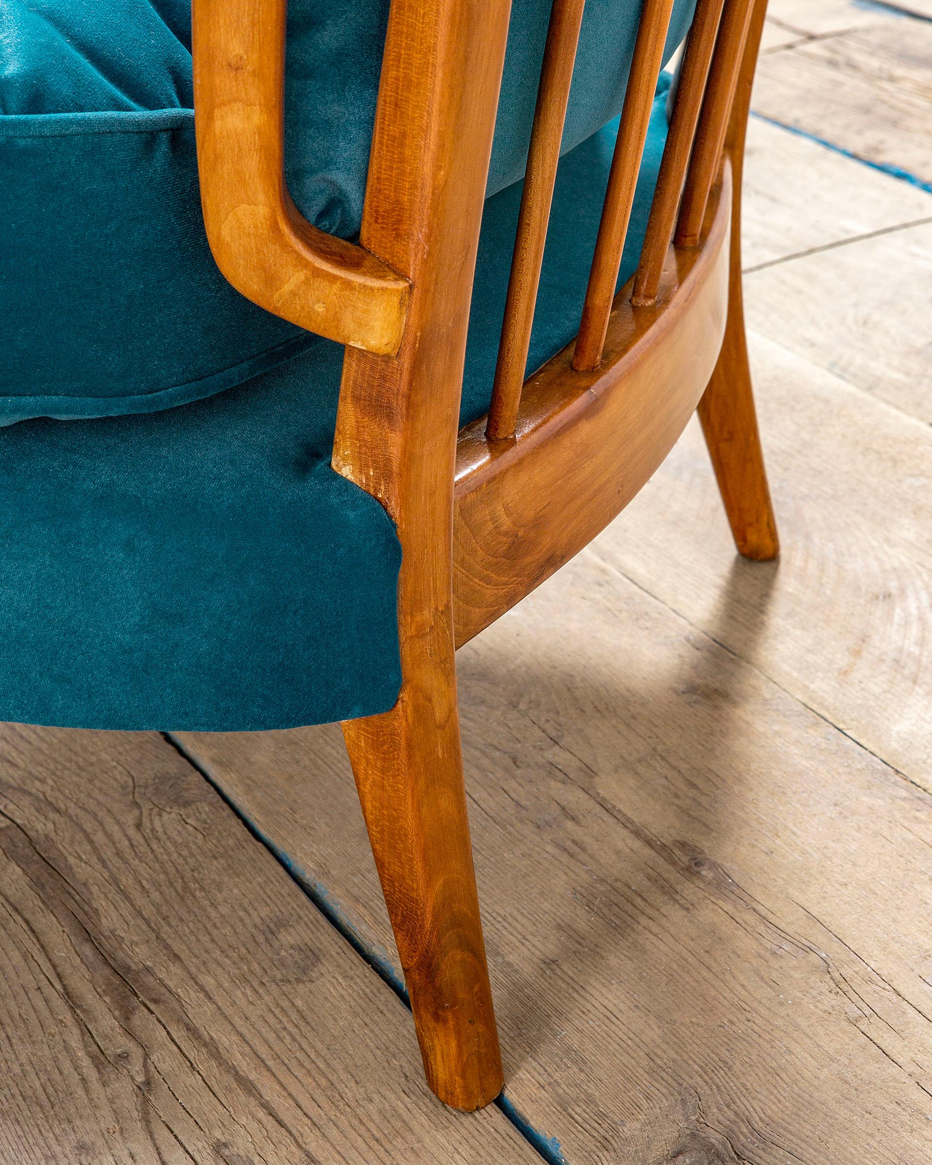 Tissu d'ameublement Fauteuil et Pouf en Wood et tapisserie de Paolo Buffa du 20e siècle pour Marelli, années 50 en vente