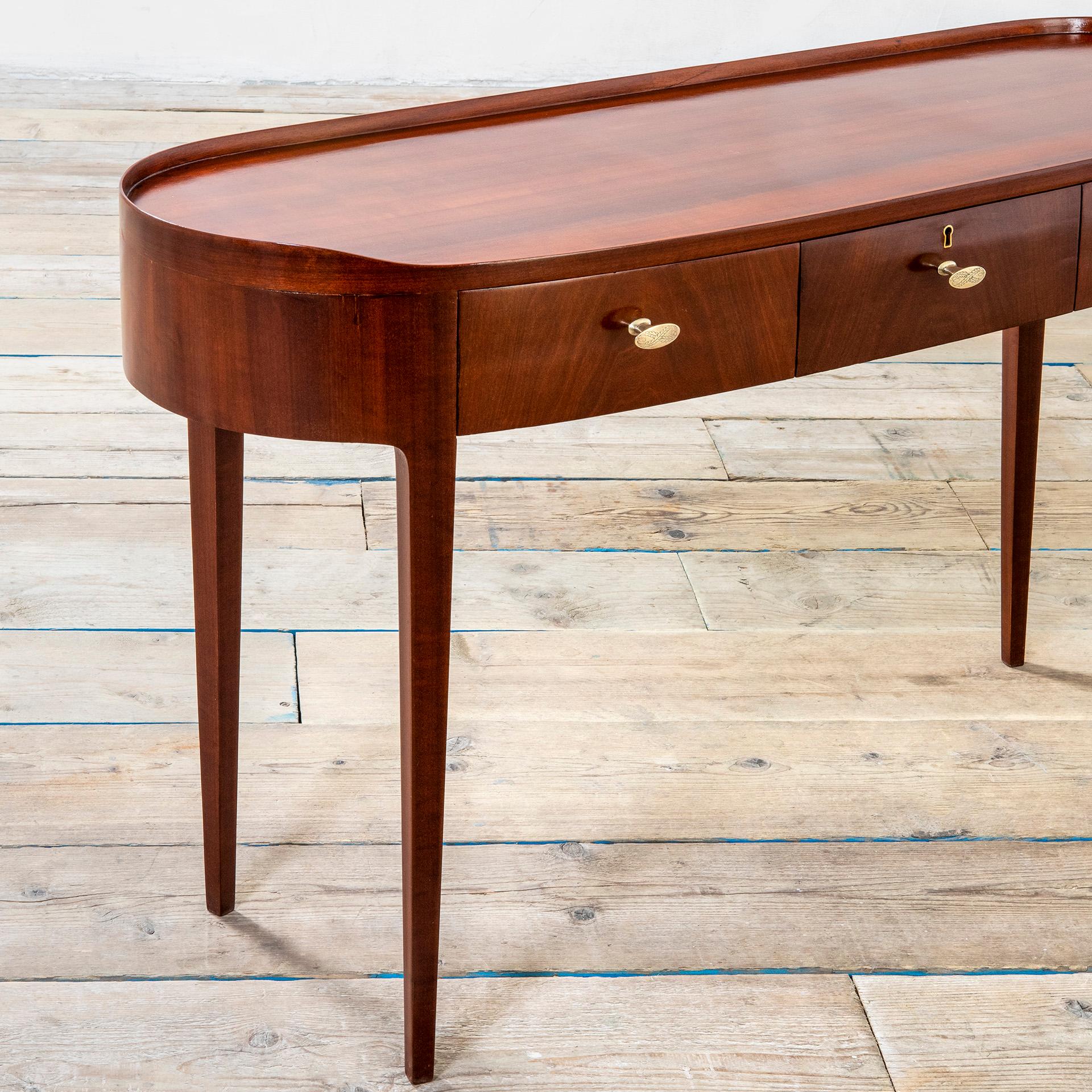 Mid-Century Modern 20th Century Paolo Buffa Console with Handles Designed by Giovanni Gariboldi For Sale
