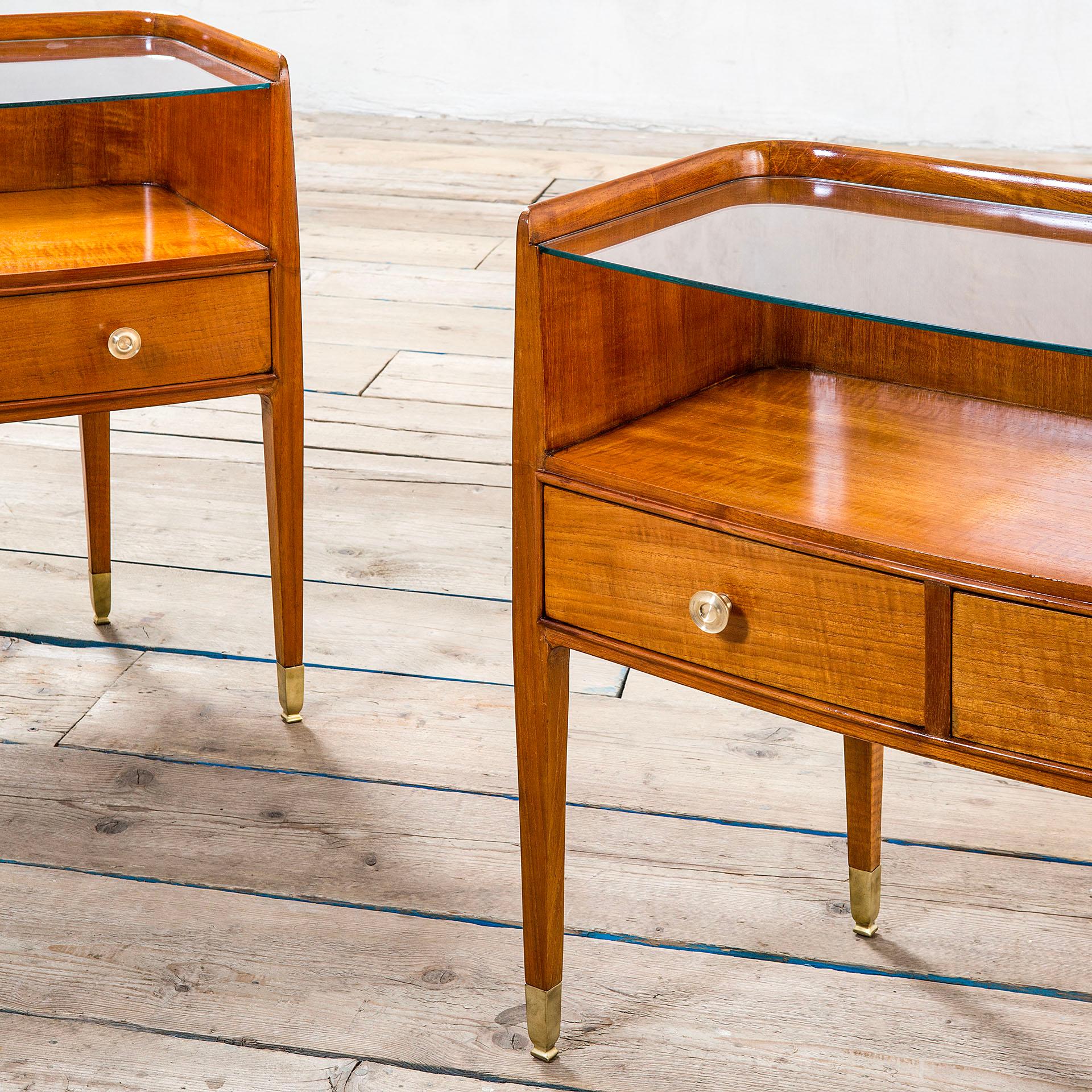 Mid-Century Modern 20th Century Paolo Buffa Pair of Nightstands in Wood for Serafino Arrighi, 50s For Sale