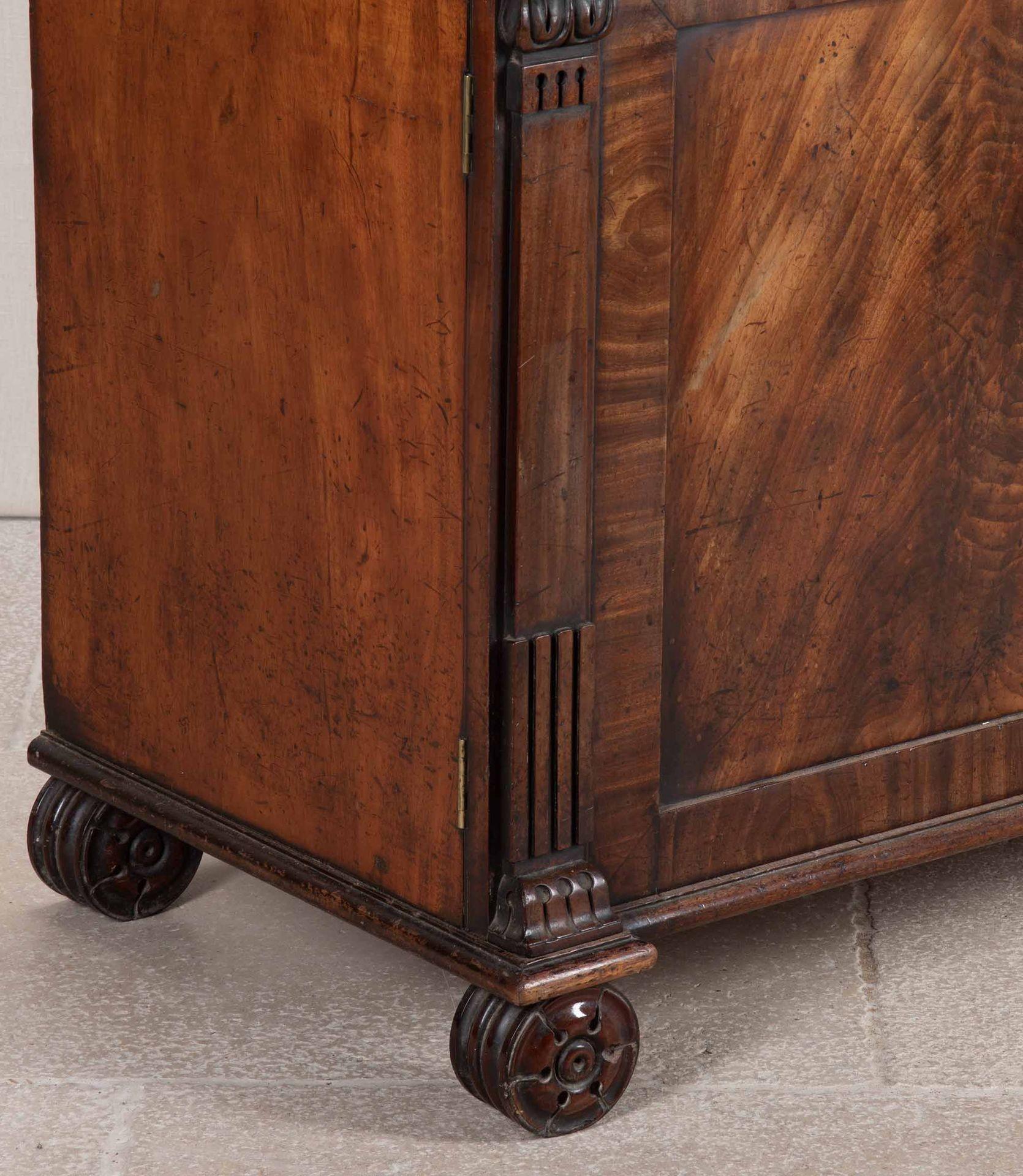 20th Century Parisian Art Deco Macassar Sideboard For Sale 7