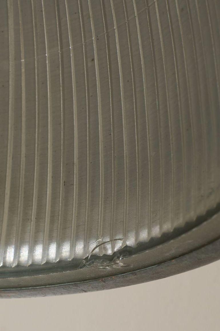Holophane Pendelleuchte aus patiniertem Kupfer des 20. im Angebot 2