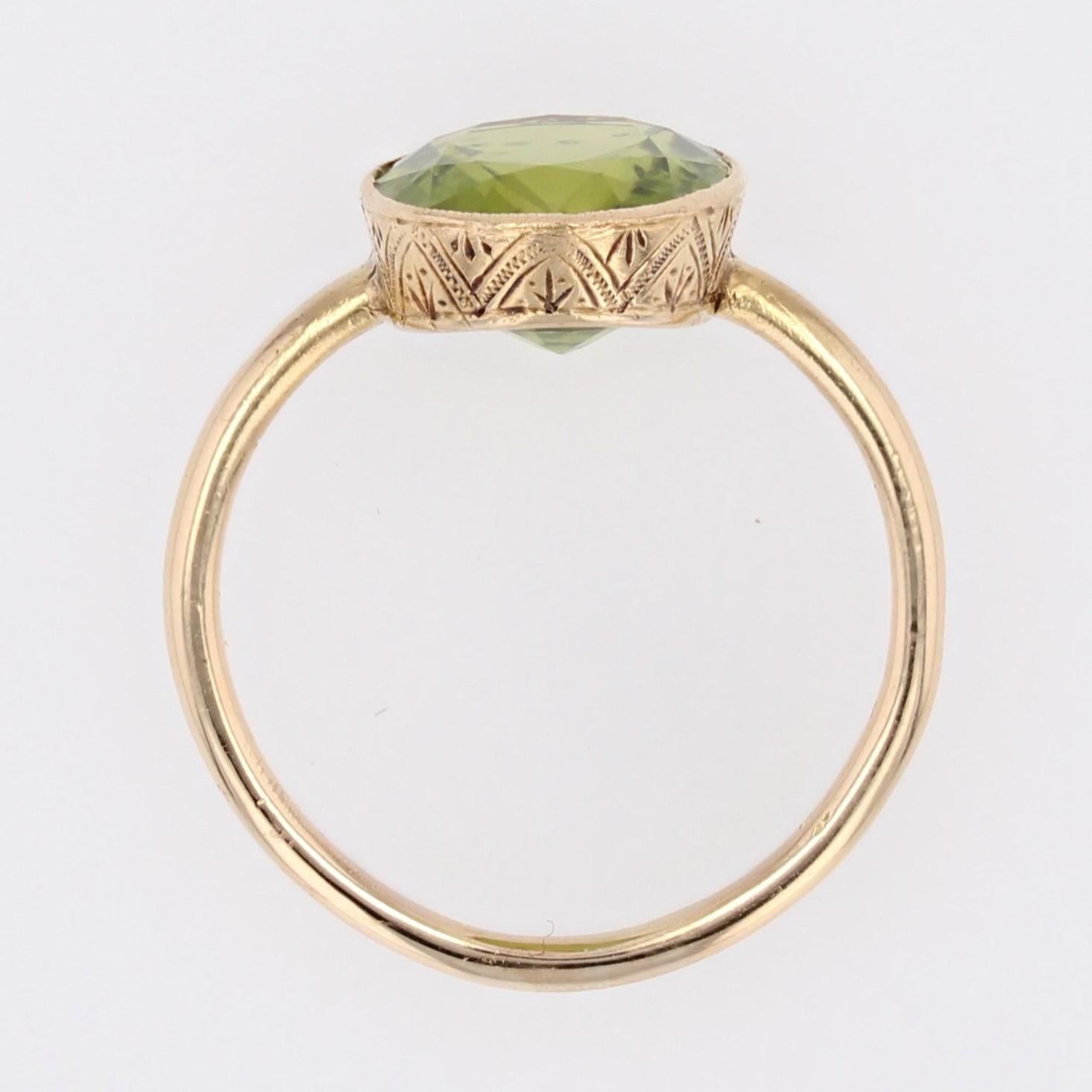 20th Century Peridot 18 Karat Yellow Gold Solitaire Ring For Sale 9