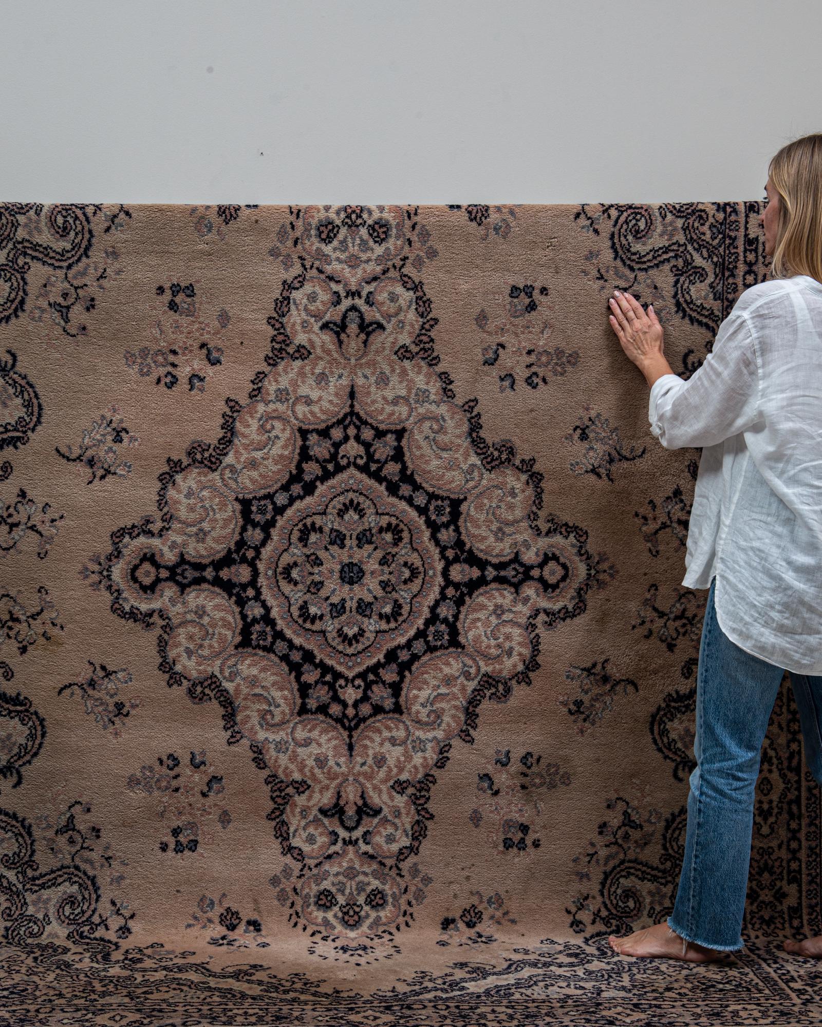 Persischer Orientteppich des 20. Jahrhunderts im Angebot 6