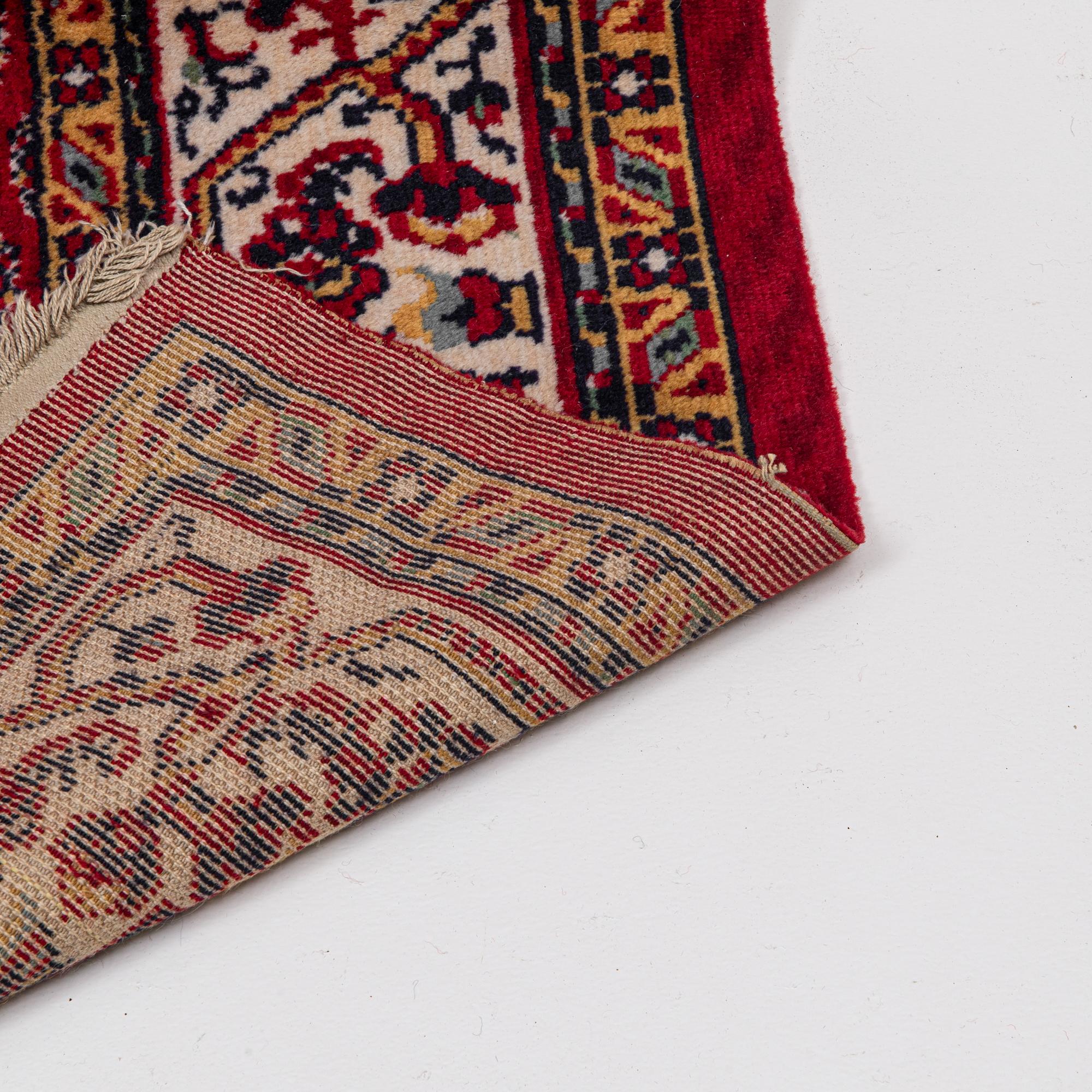 Persischer Orientteppich des 20. Jahrhunderts im Angebot 12