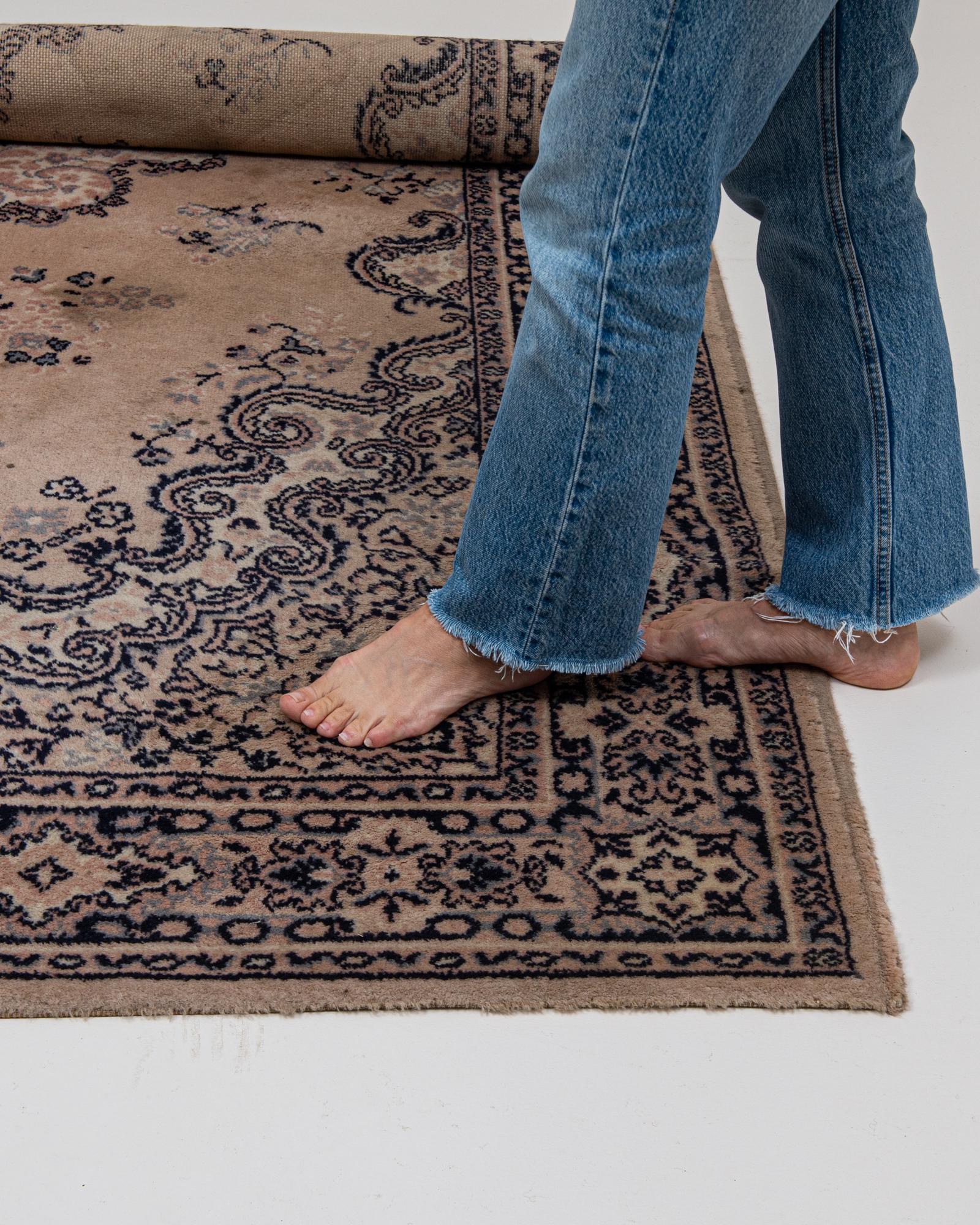 Persischer Orientteppich des 20. Jahrhunderts im Zustand „Gut“ im Angebot in High Point, NC