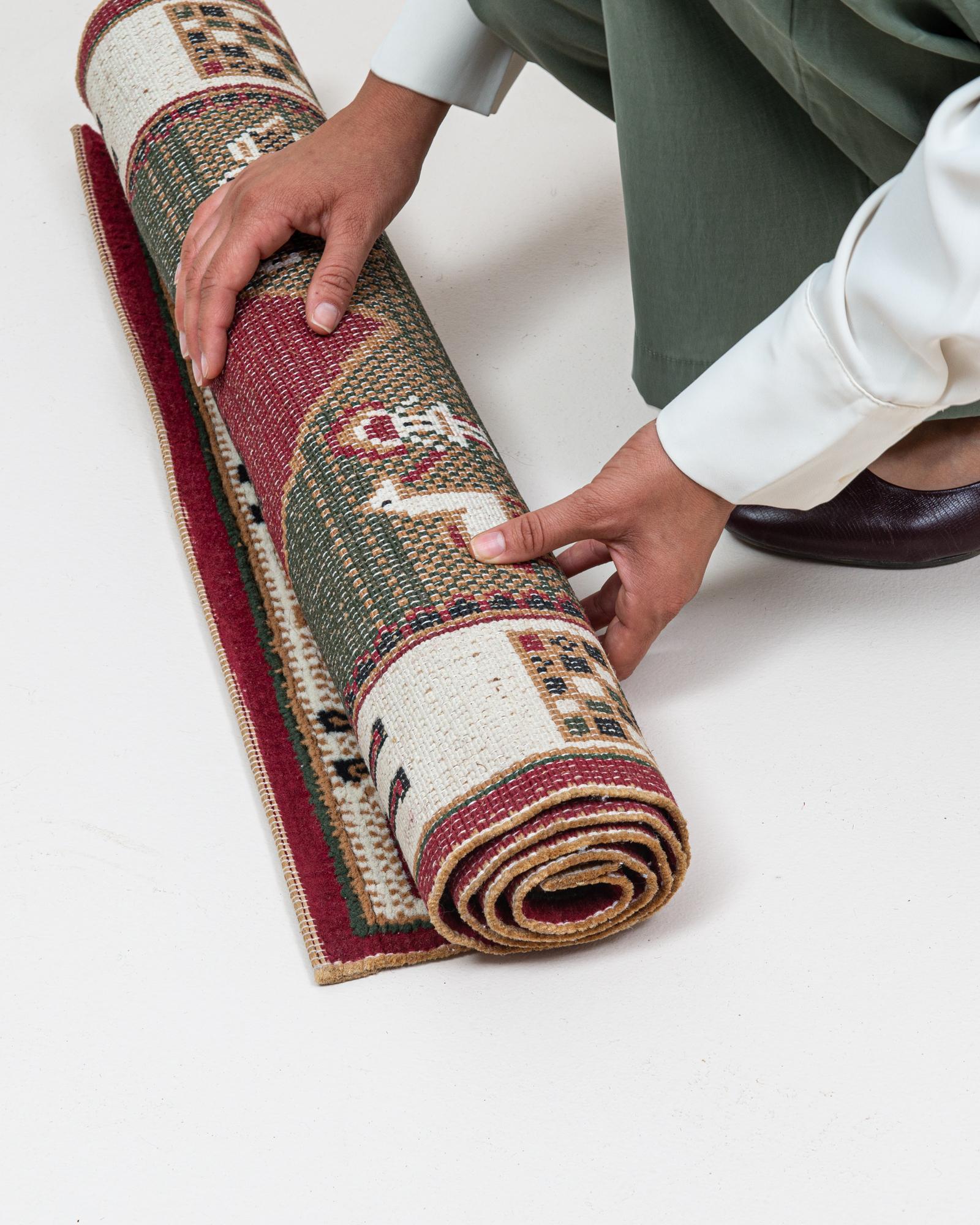 Persischer Orientteppich des 20. Jahrhunderts im Zustand „Gut“ im Angebot in High Point, NC