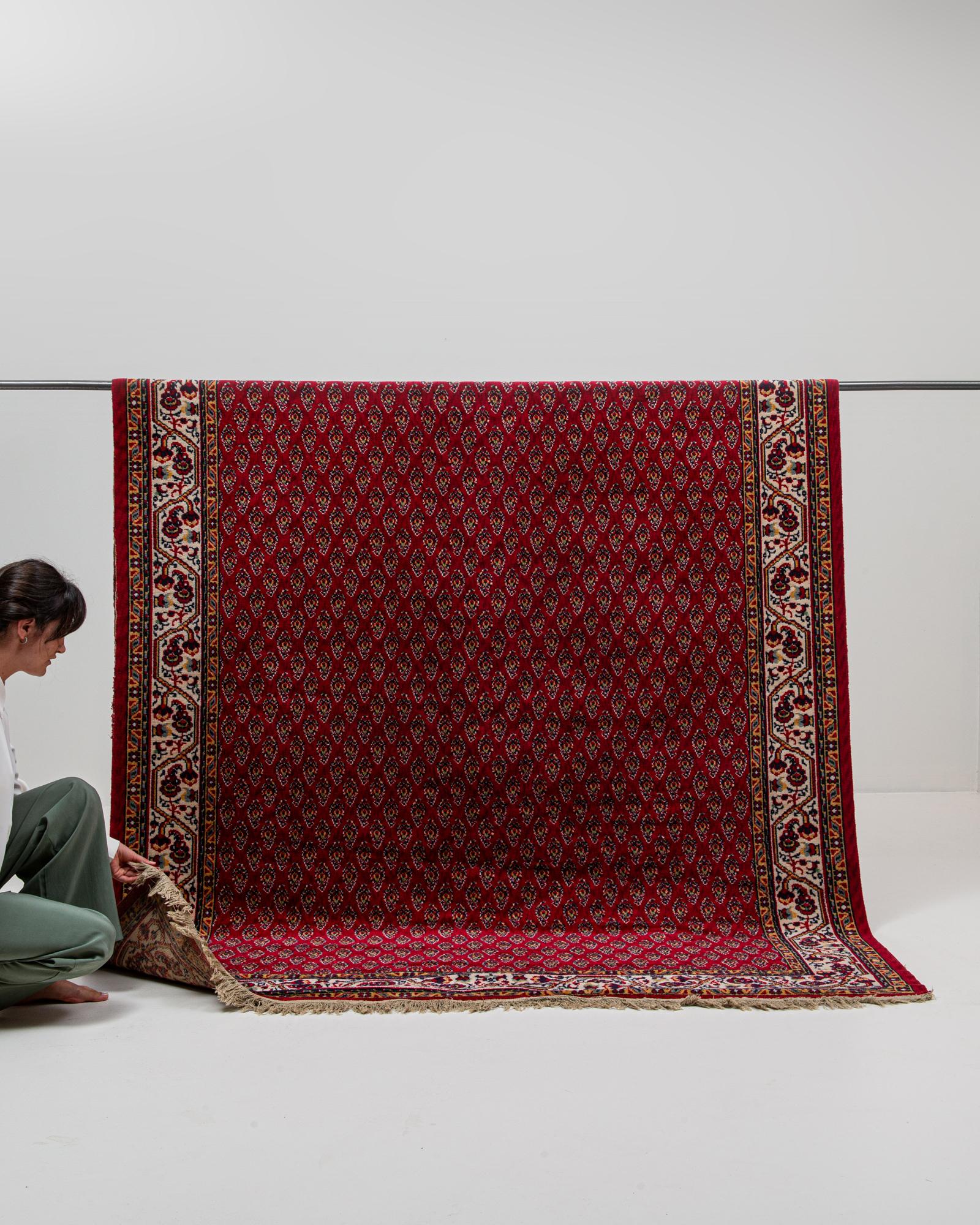 Persischer Orientteppich des 20. Jahrhunderts (Stoff) im Angebot