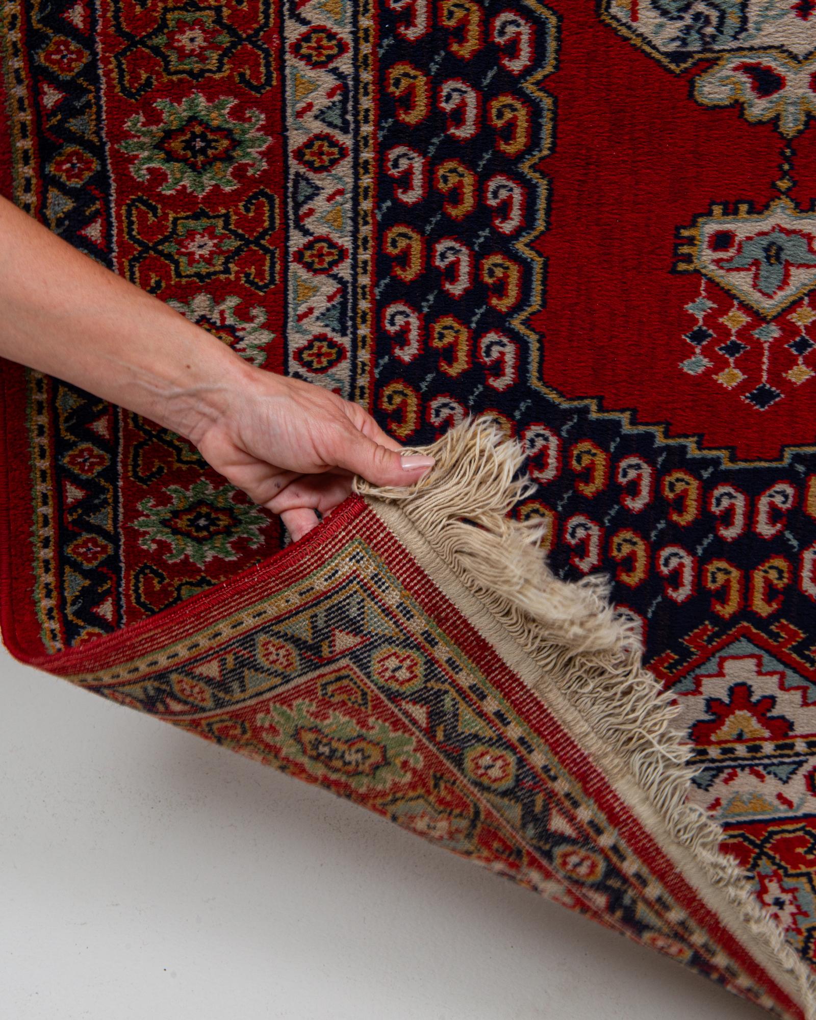 Persischer Orientteppich des 20. Jahrhunderts im Angebot 1