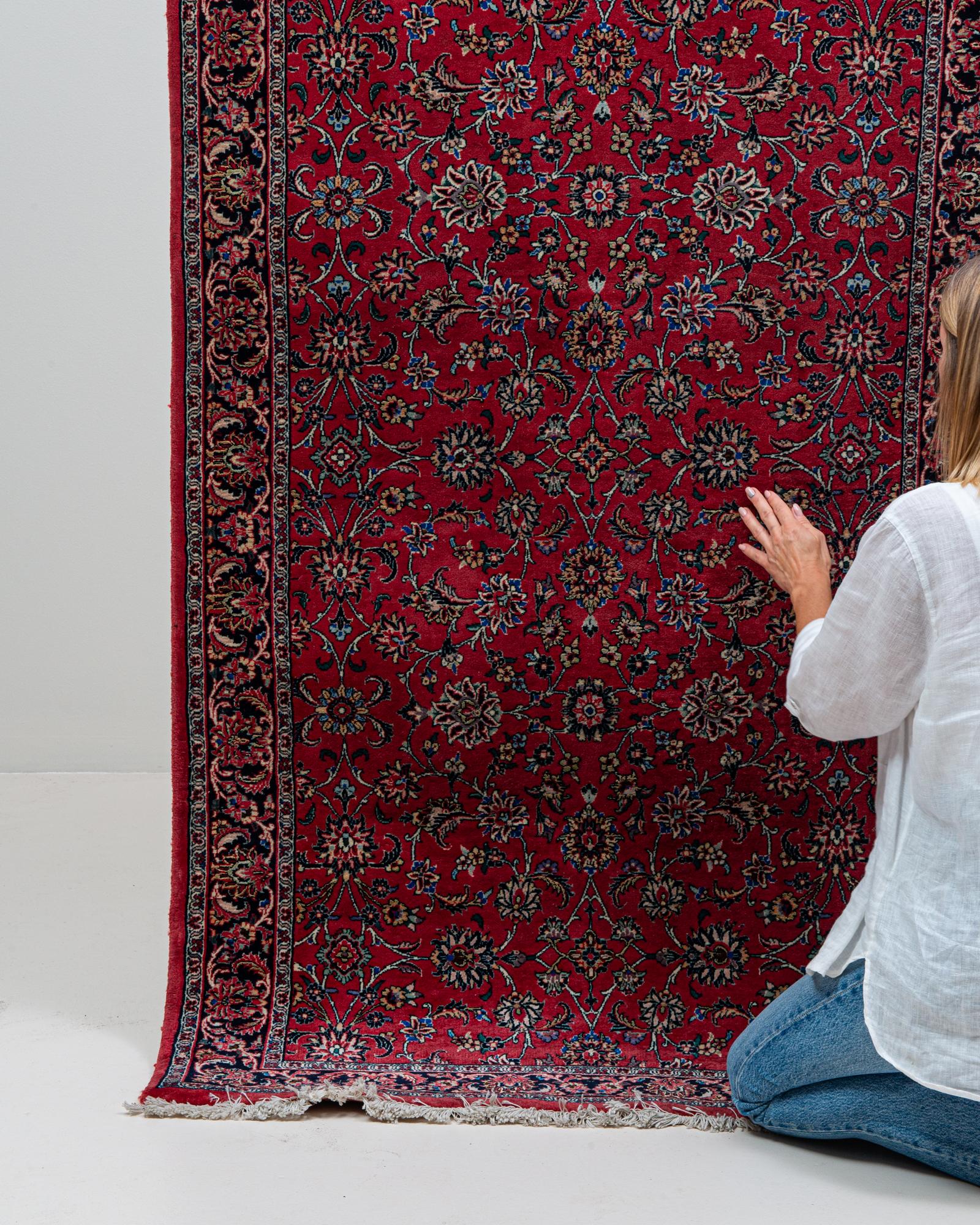 Persischer Orientteppich des 20. Jahrhunderts im Angebot 2