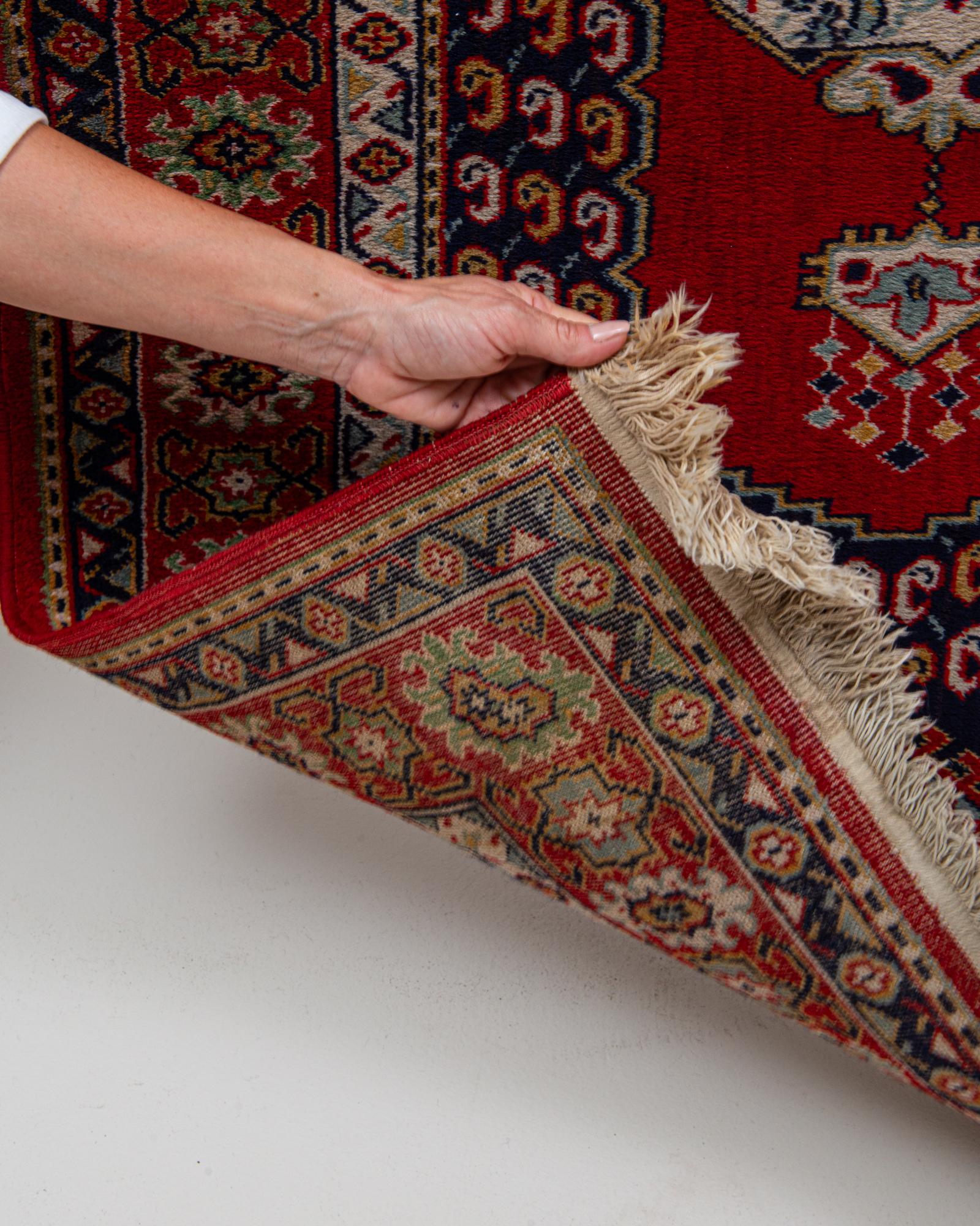 Persischer Orientteppich des 20. Jahrhunderts im Angebot 4