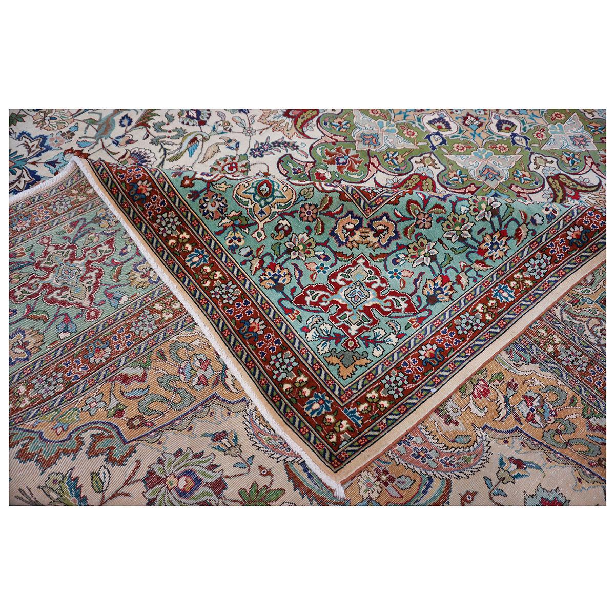 20th Century Persian Tabriz 9x13 Ivory, Light Green, & Red Handmade Area Rug For Sale 2