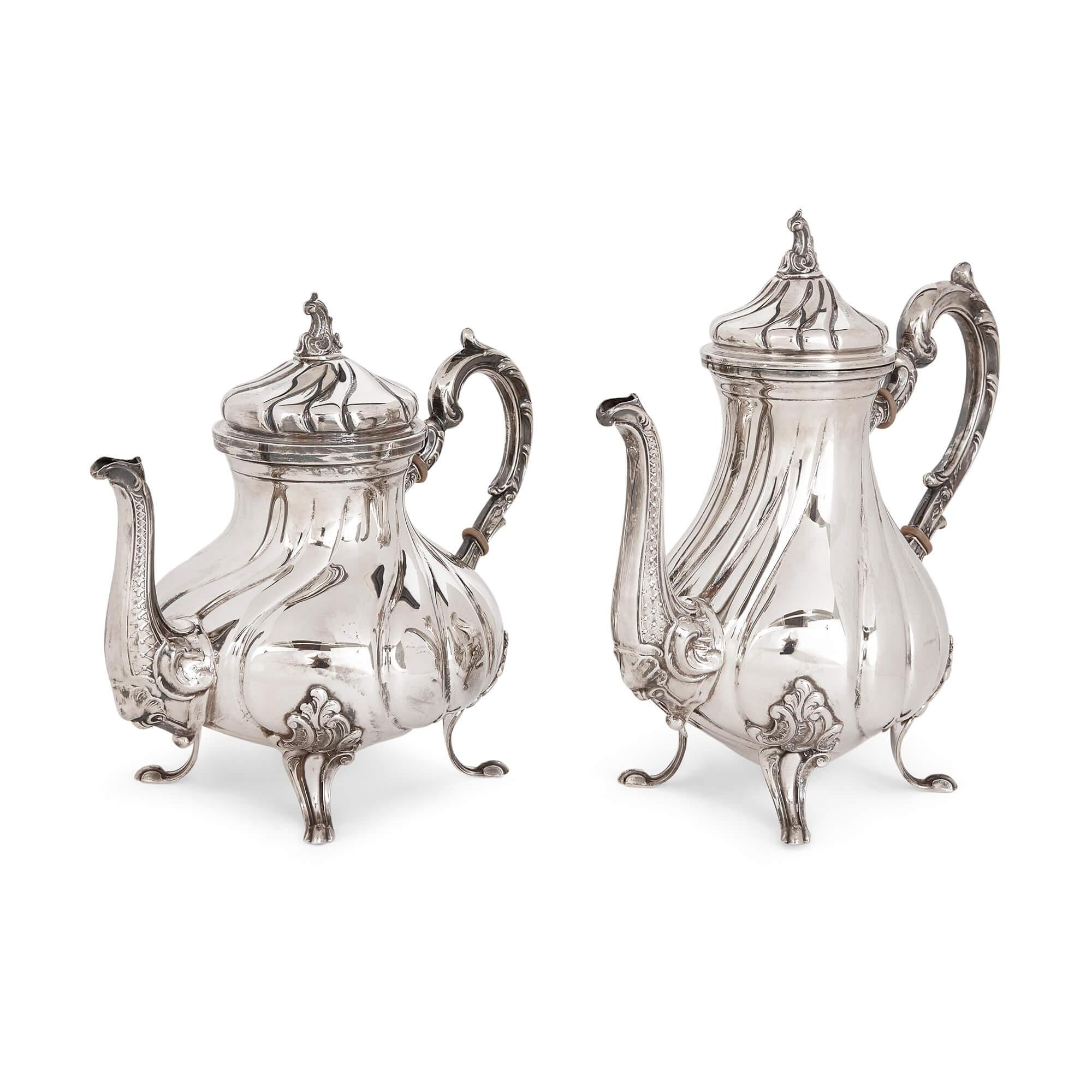 Cast 20th Century Peruvian Silver Tea and Coffee Set by Camusso For Sale