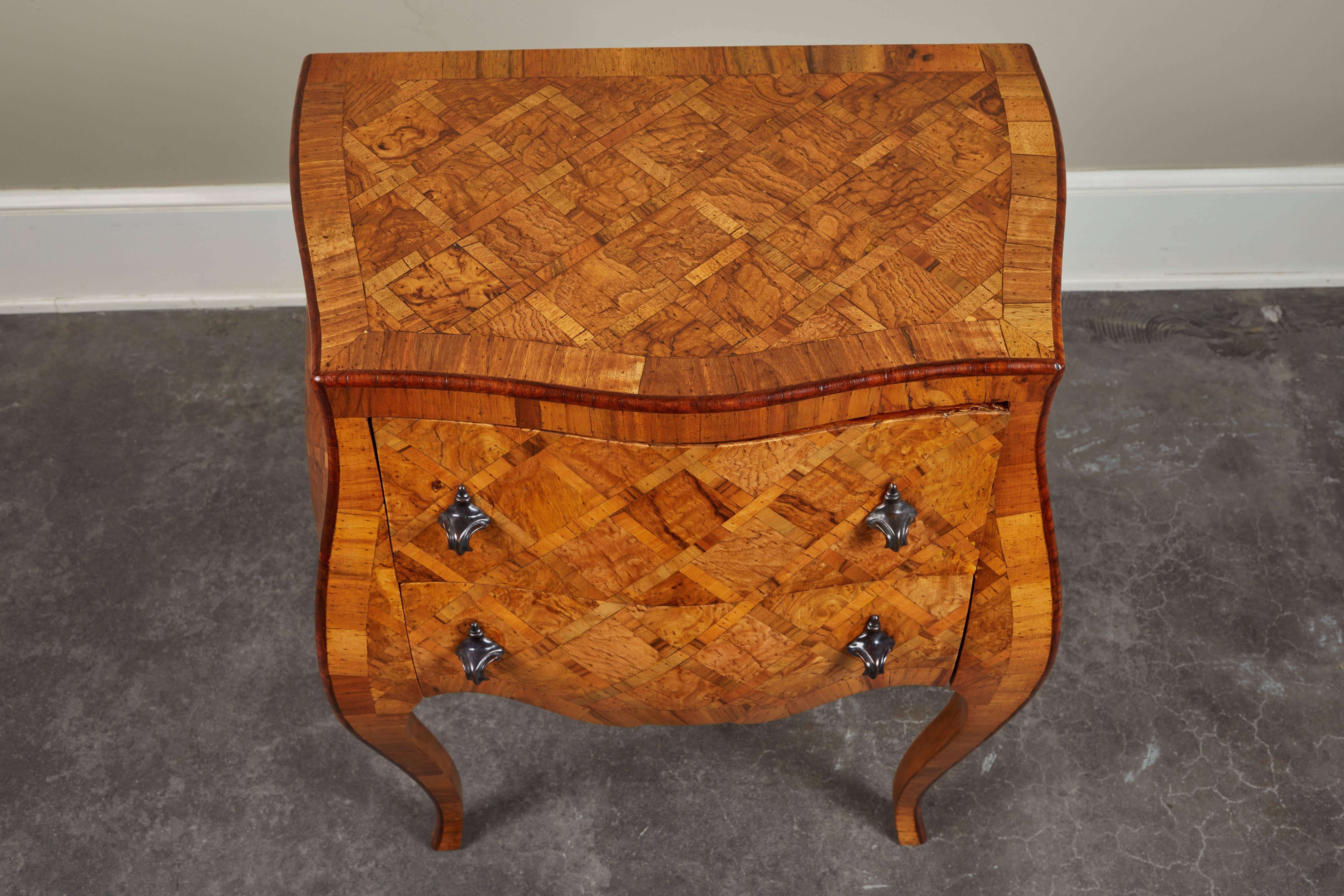20th Century Petite Italian Marquetry Chest of Drawers For Sale 1