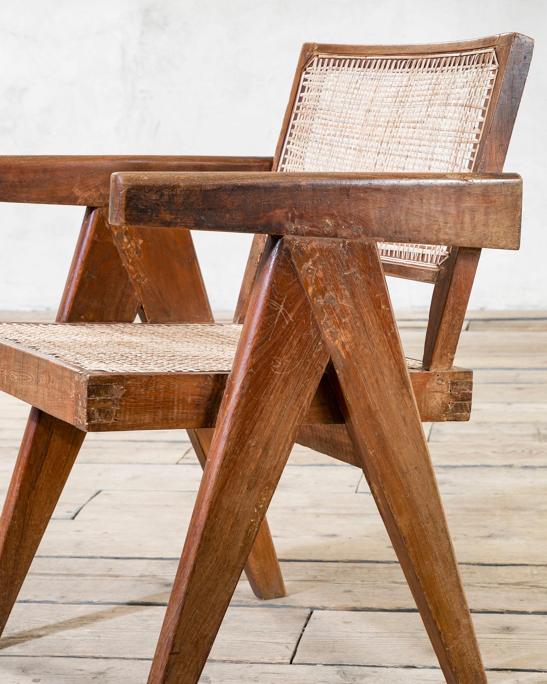Canna 20th Century, Pierre Jeanneret Piar of Armachairs mod. PJ-SI-29-A in vendita