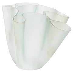 20th Century Pietro Chiesa Fontana Arte Vase mod. Cartoccio in Glass, 30s
