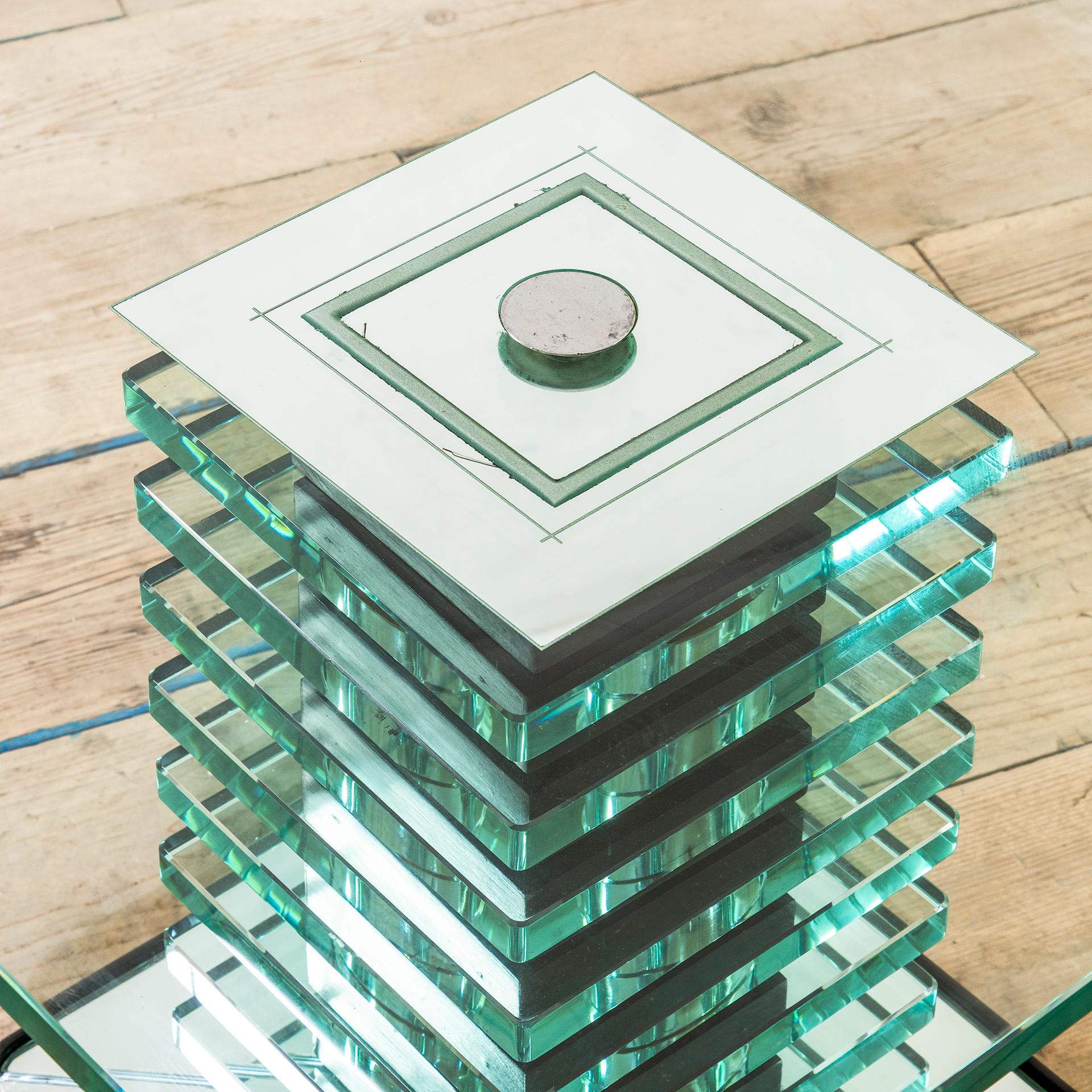 Italian 20e siècle, Pietro Chiesa for Fontana Arte Table basse en cristal, 1930 en vente