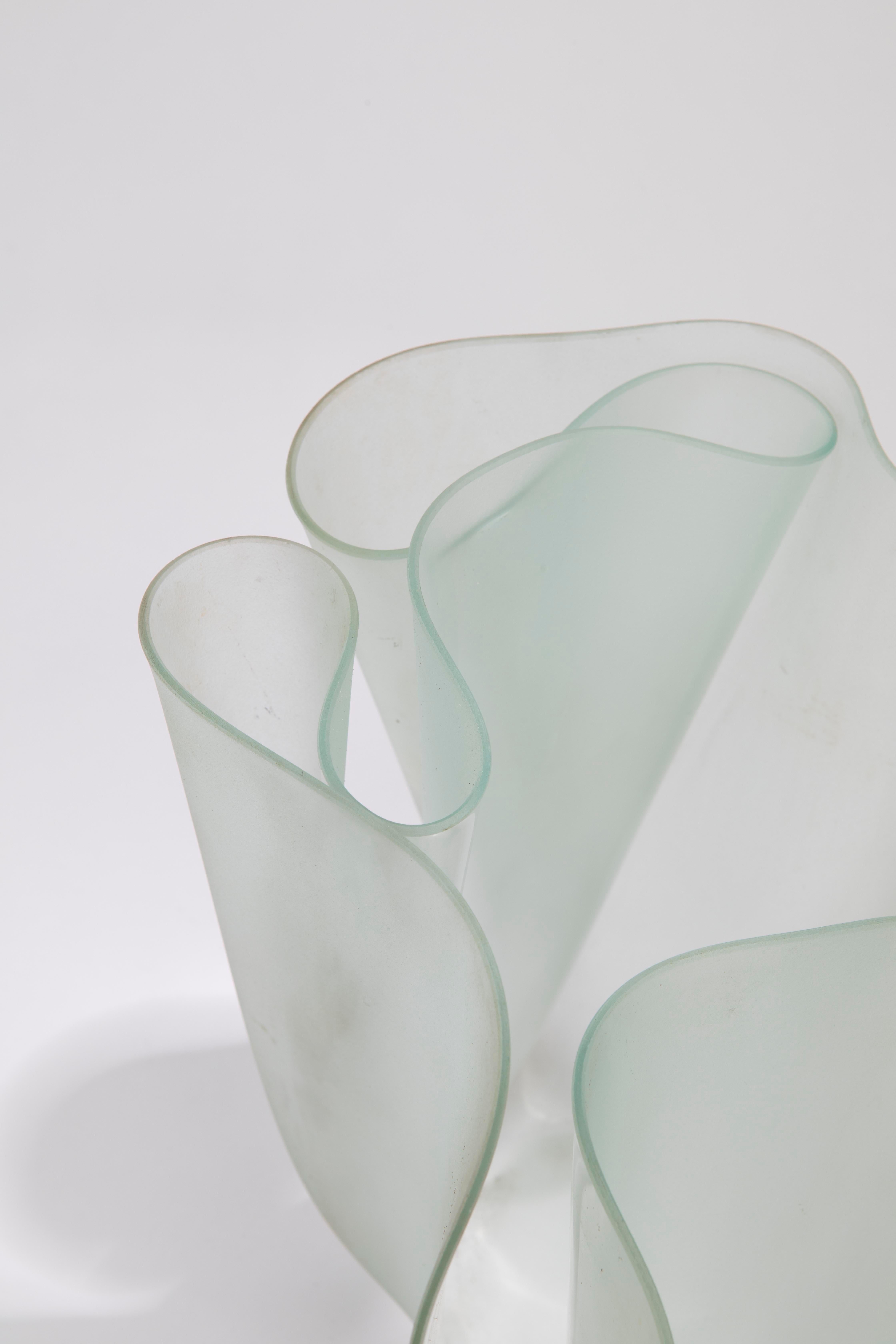 20th Century, Pietro Chiesa for Fontana Arte Vase mod. Cartoccio 30s For Sale 3