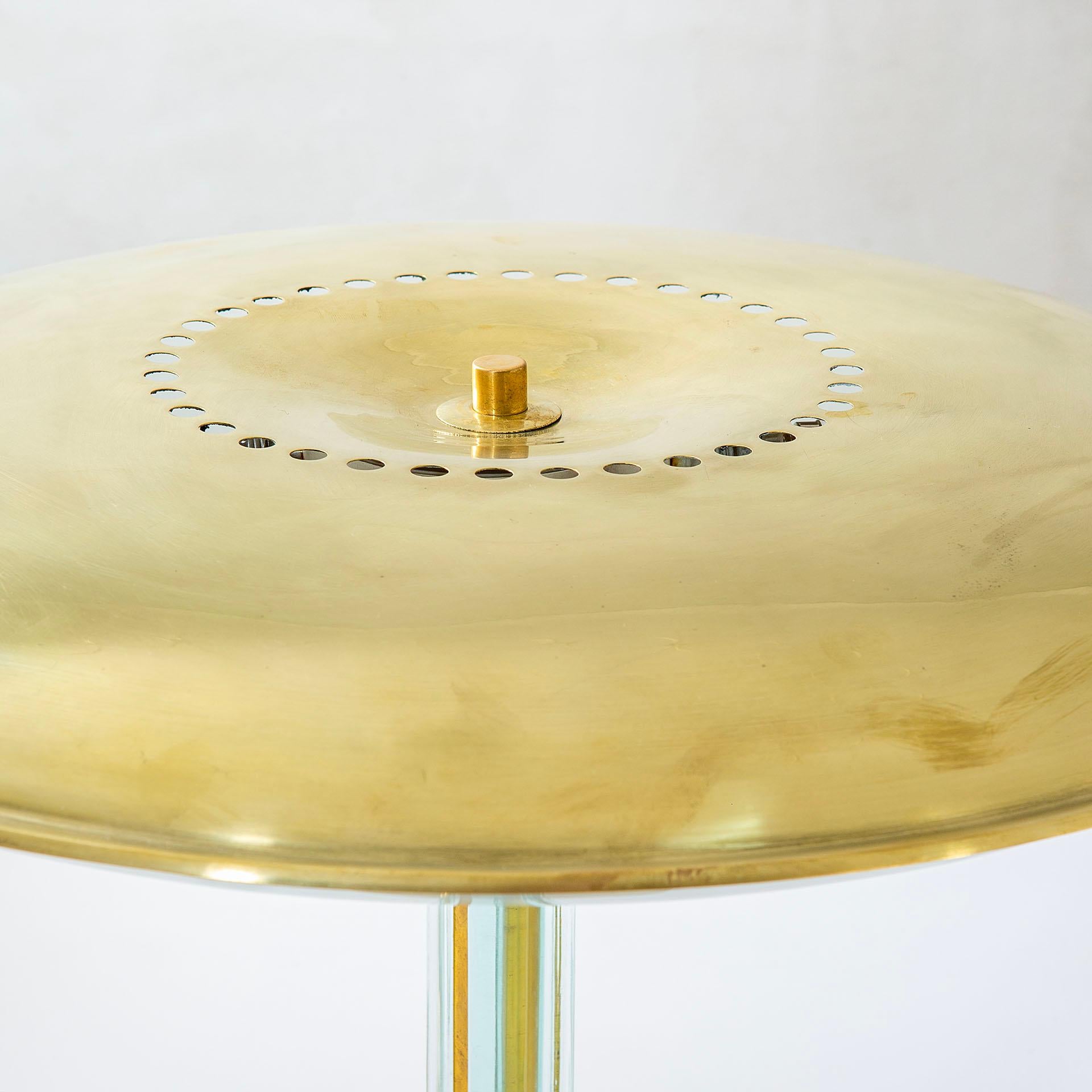 italien Lampe de table Pietro Chiesa en verre et laiton du 20e siècle pour Fontana Arte, années 40 en vente