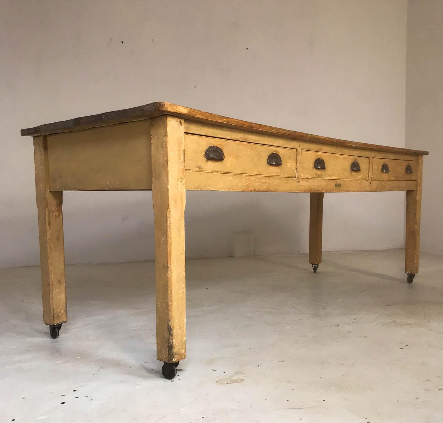 English 20th Century Pine Baker's Table or Kitchen Table or Farmhouse Dining Table