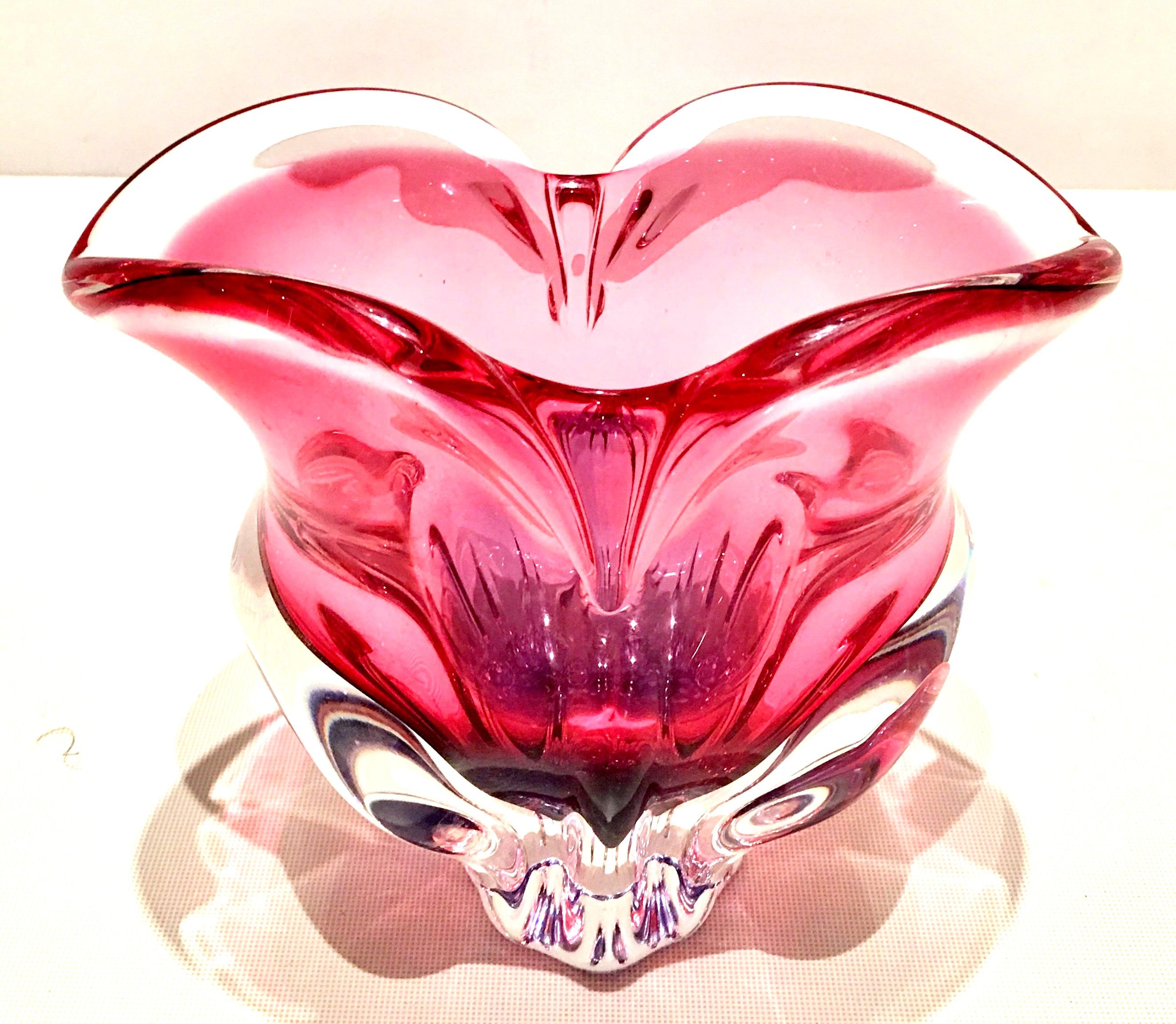 20th Century Pink and Amethyst Art Glass Organic Heart Form Bowl For Sale 2
