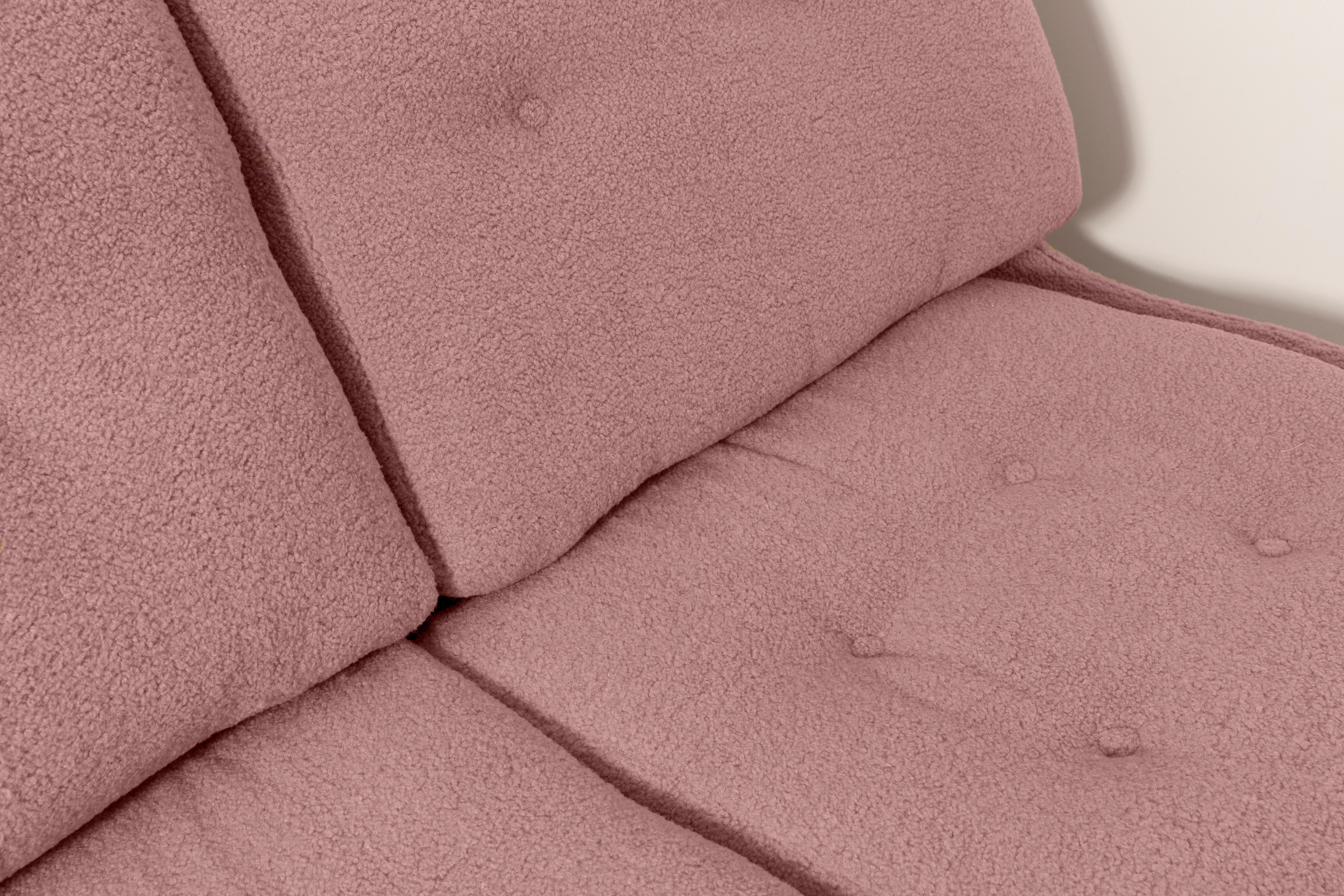 20th Century Pink Blush Boucle Atlantis Sofa, Europe, 1960s For Sale 1
